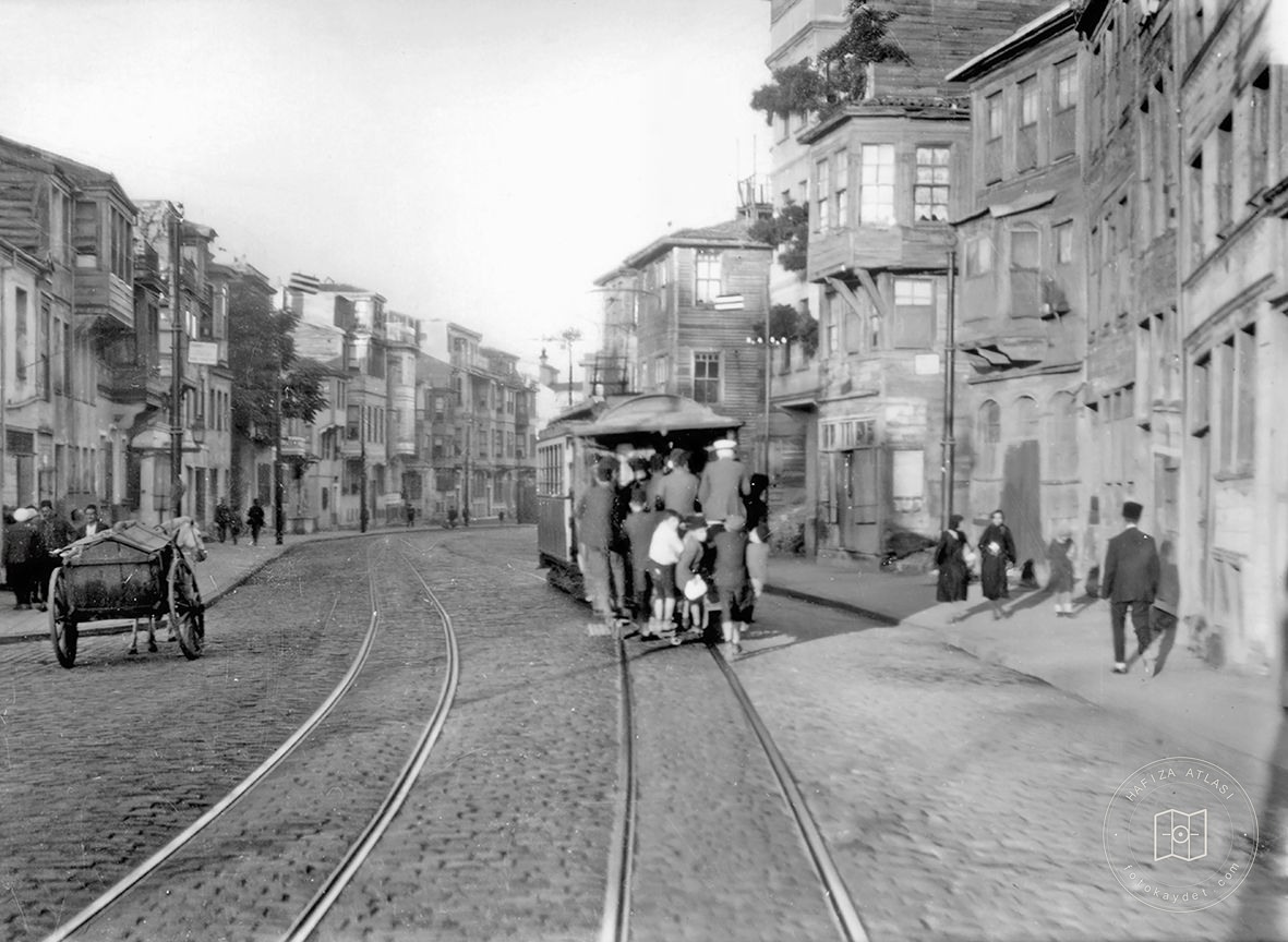 Çırağan Avenue