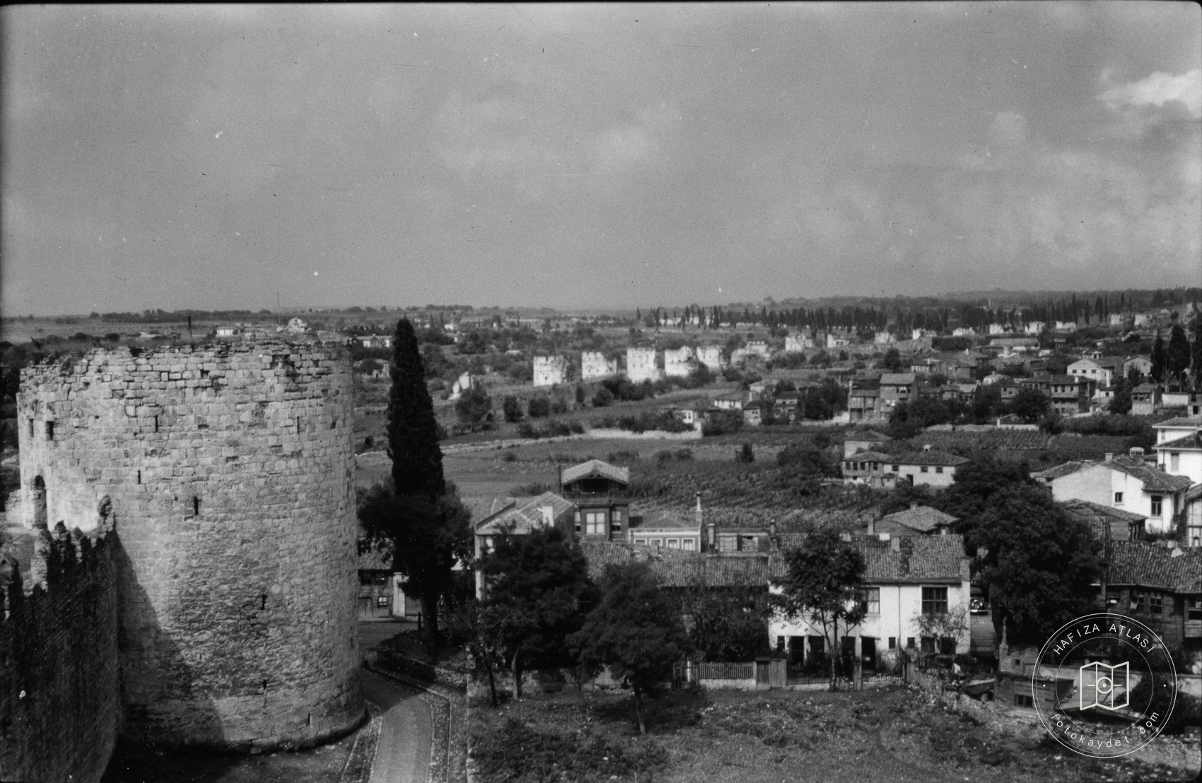 Yedikule Hisarı’ndan Kara Surları