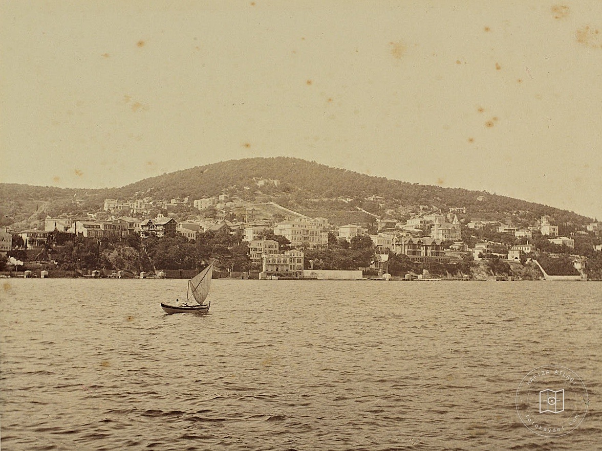 Overview of Büyükada