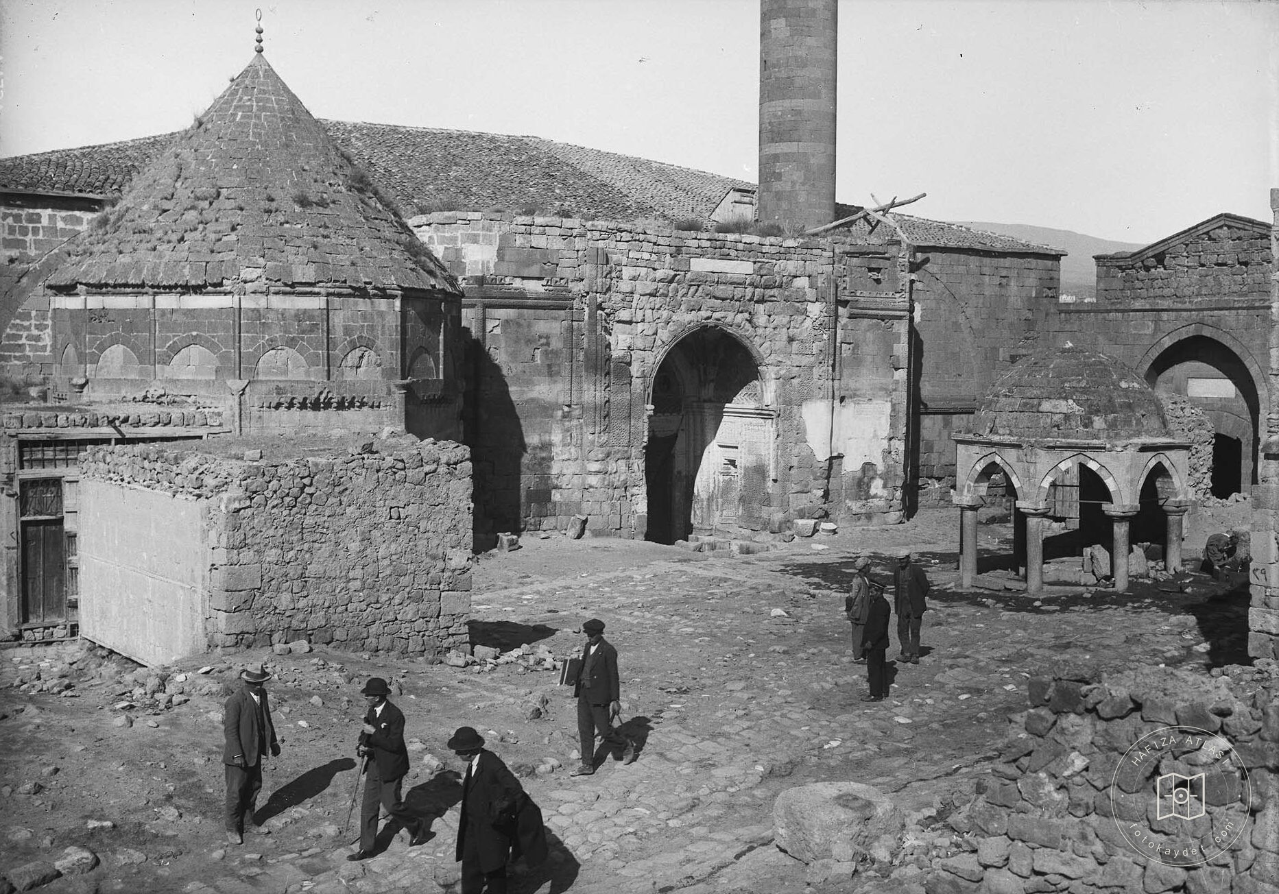 Niğde Sungur Bey Camii