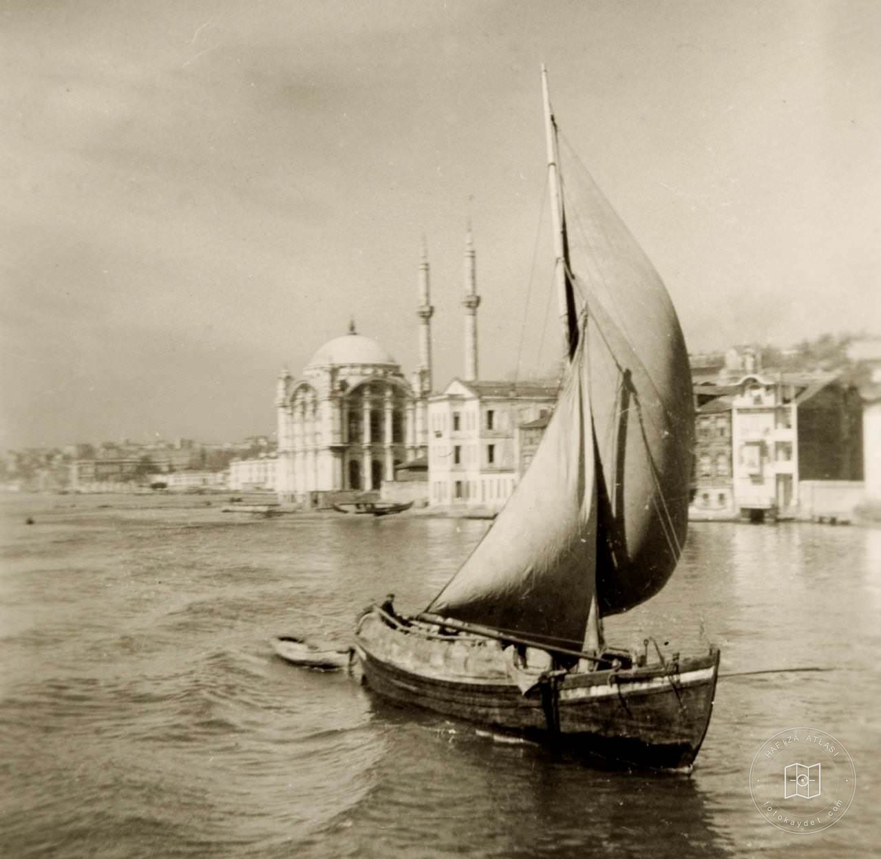 Kuruçeşme A Sailing In Fronts