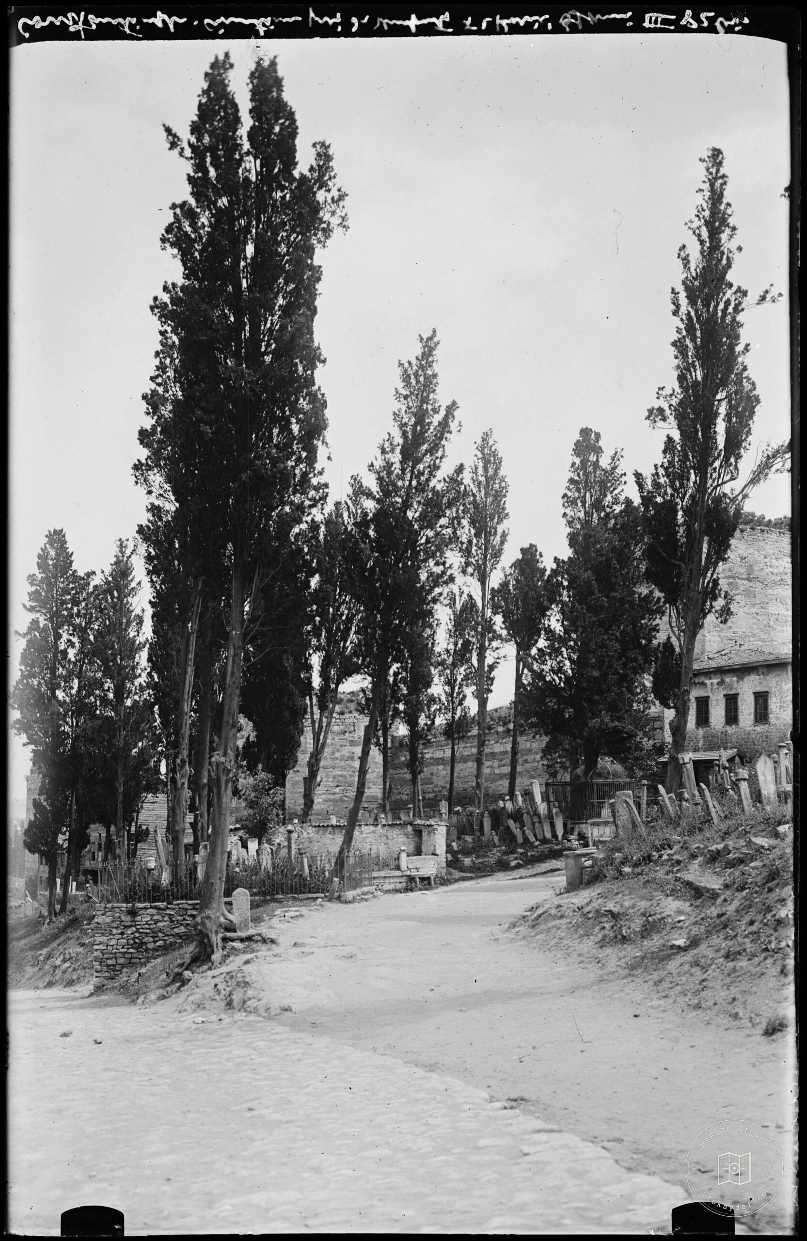 Eğrikapı Mezarlığı