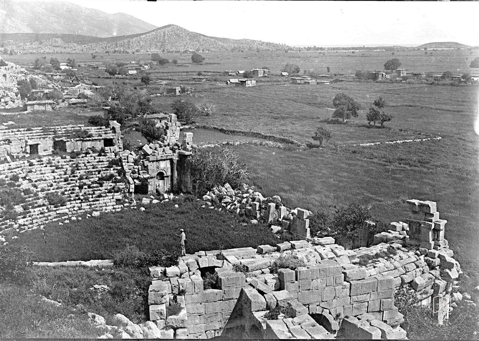Myra Antik Tiyatrosu