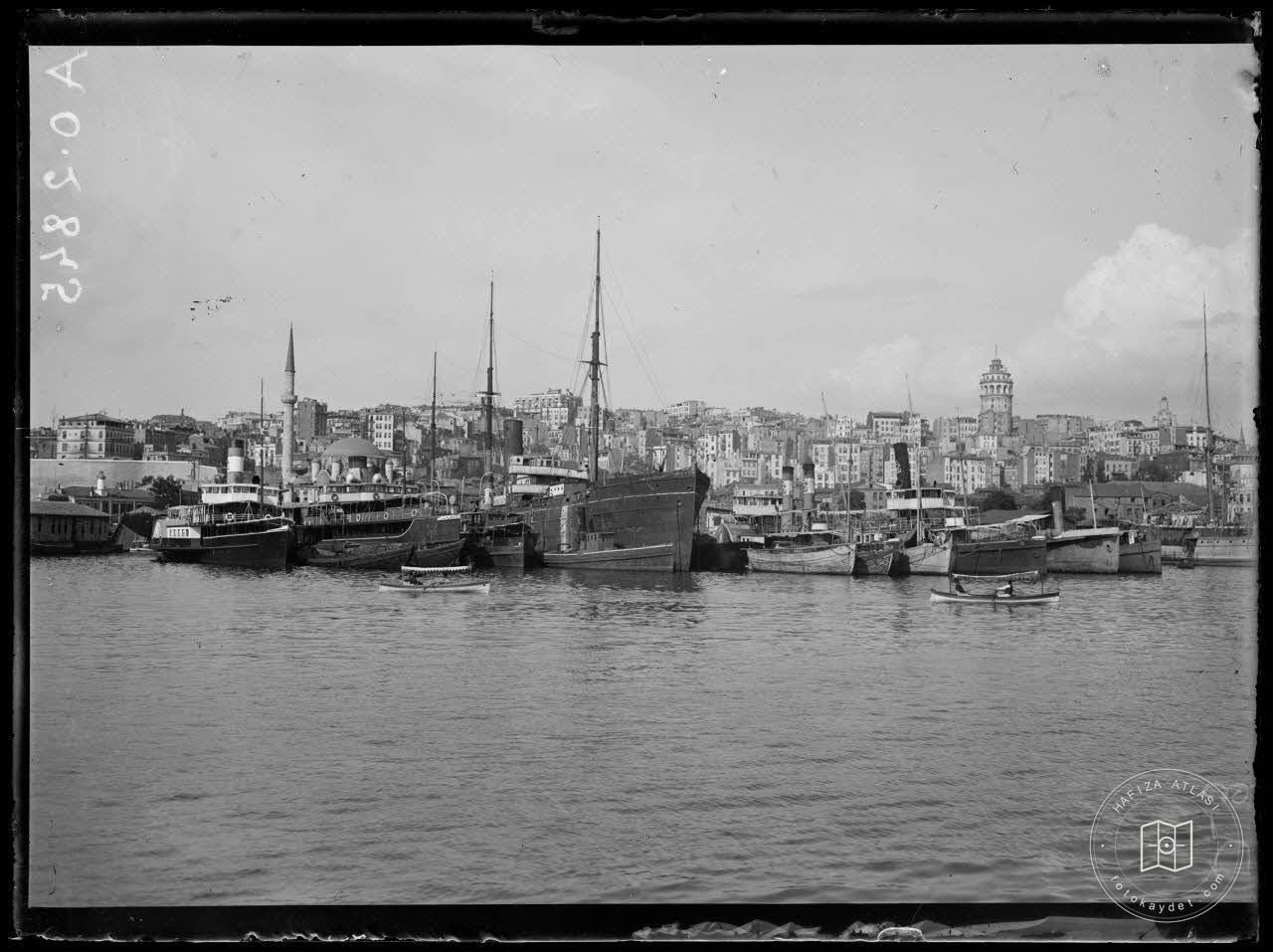 Ships at Perşembepazarı