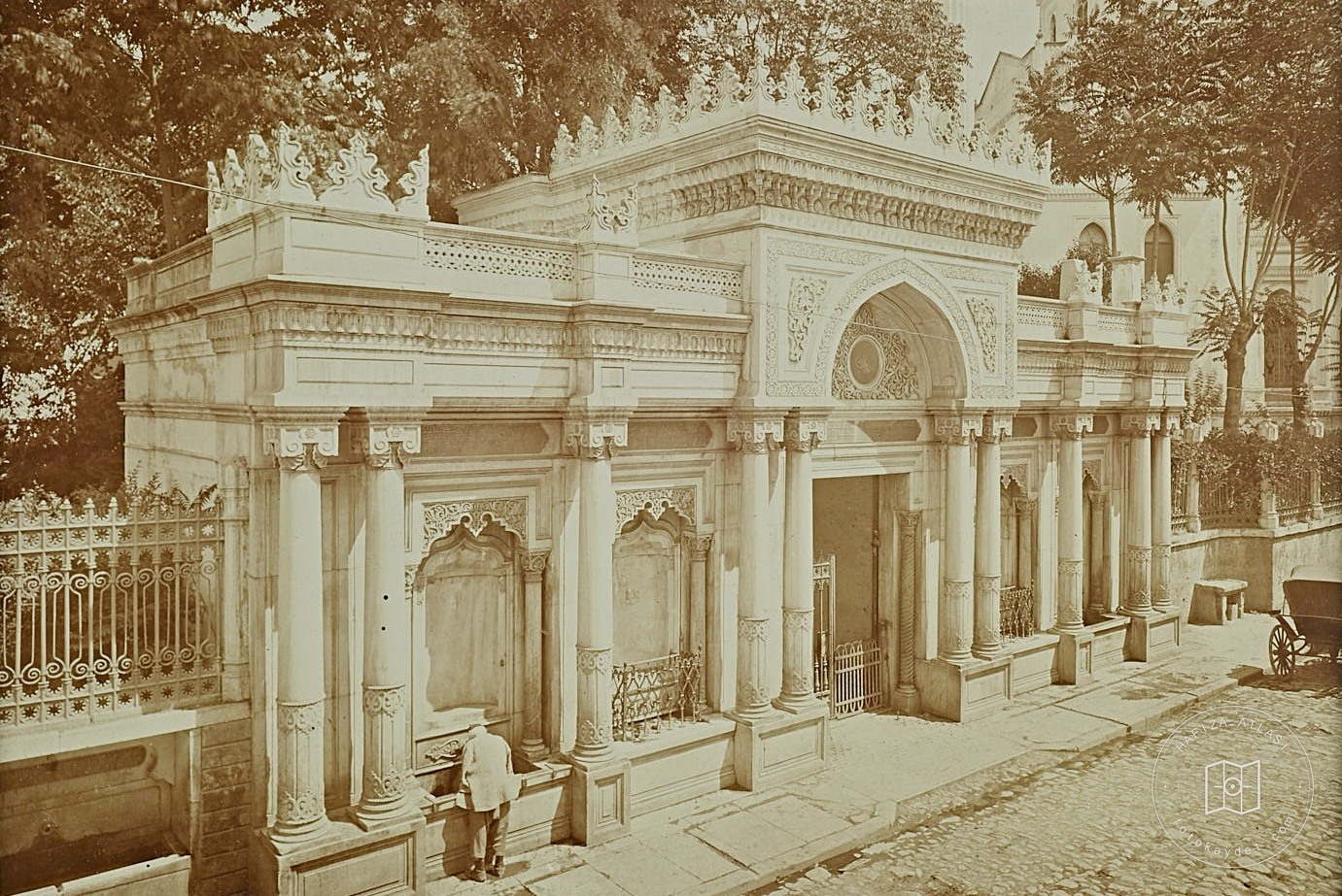 Aksaray Valide Mosque Door and Fountain