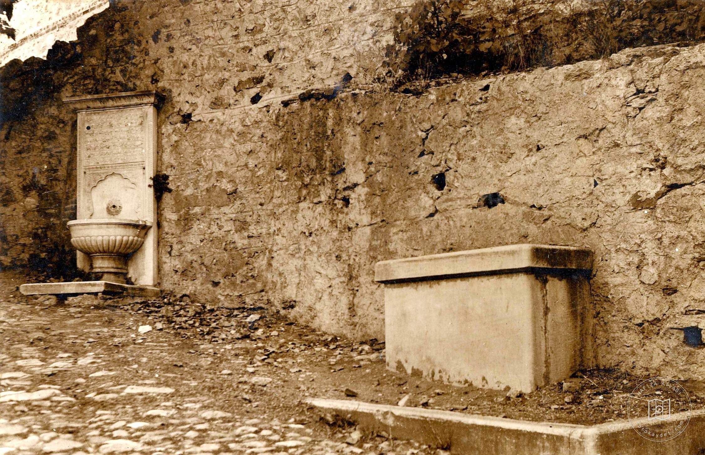 Yahya Efendi Fountain and Mola Stone