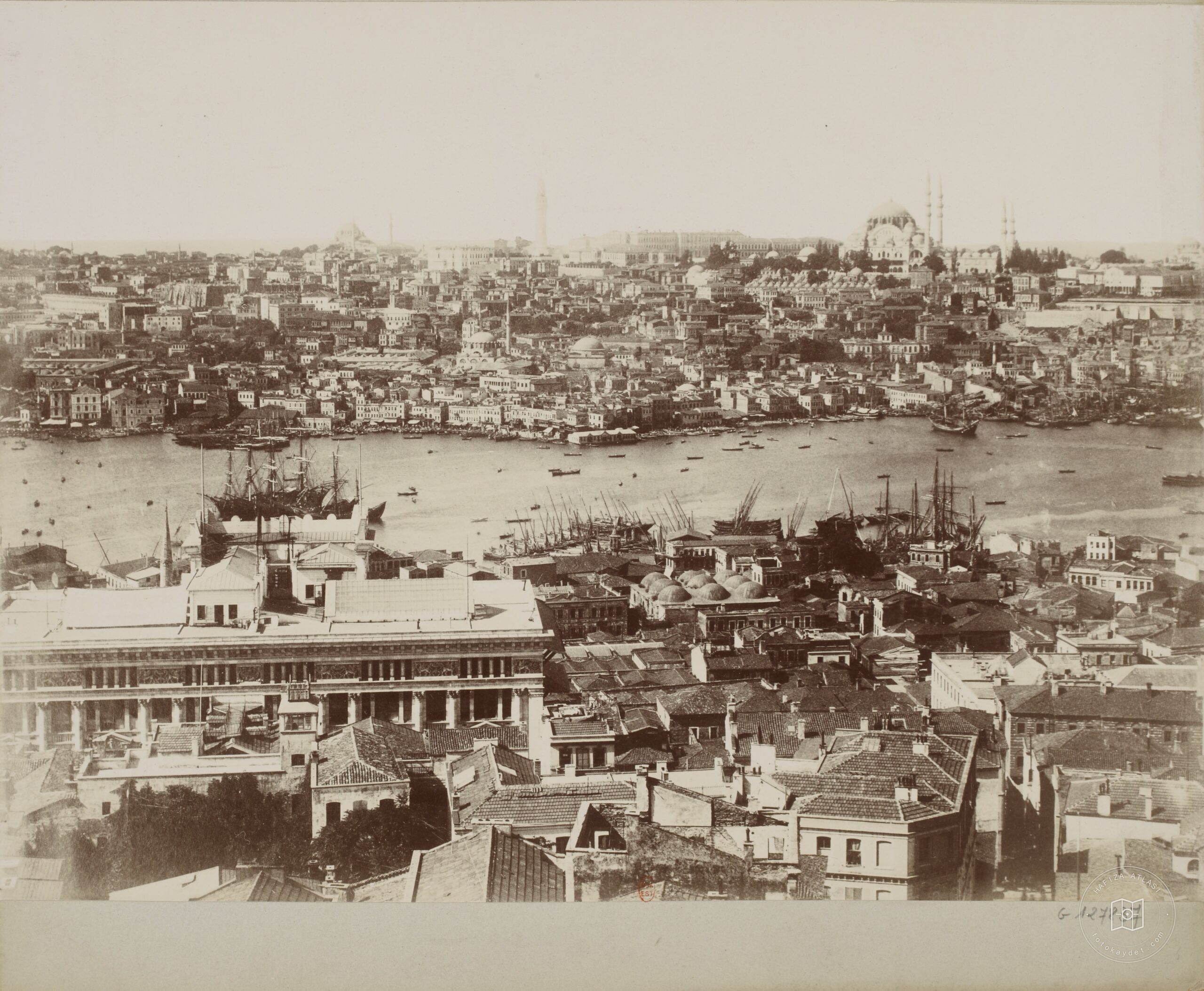 Istanbul Panorama from Galata Tower (6/10)
