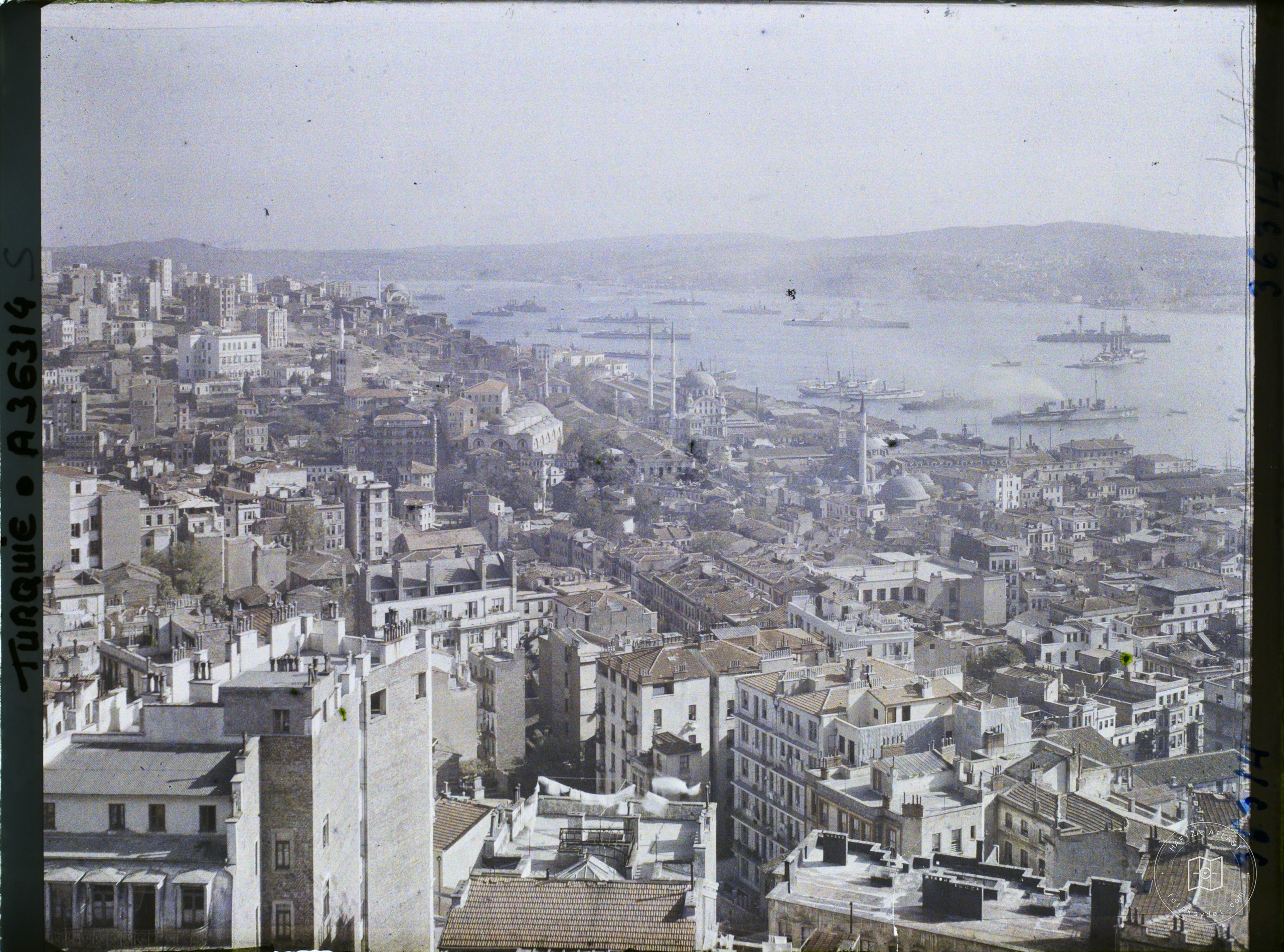 Galata Kulesi’nden Tophane ve Boğaziçi