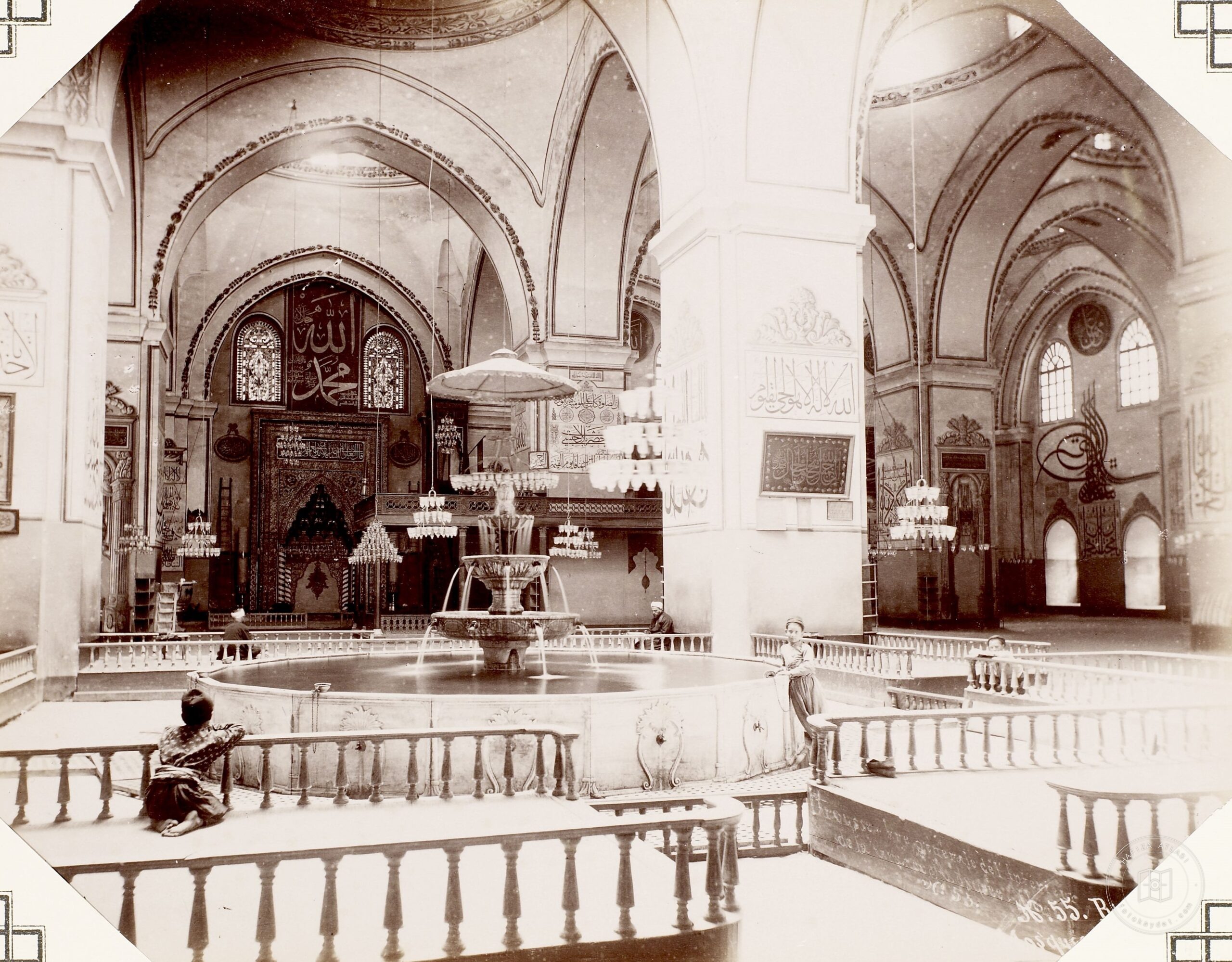 Bursa Ulu Mosque Interior View