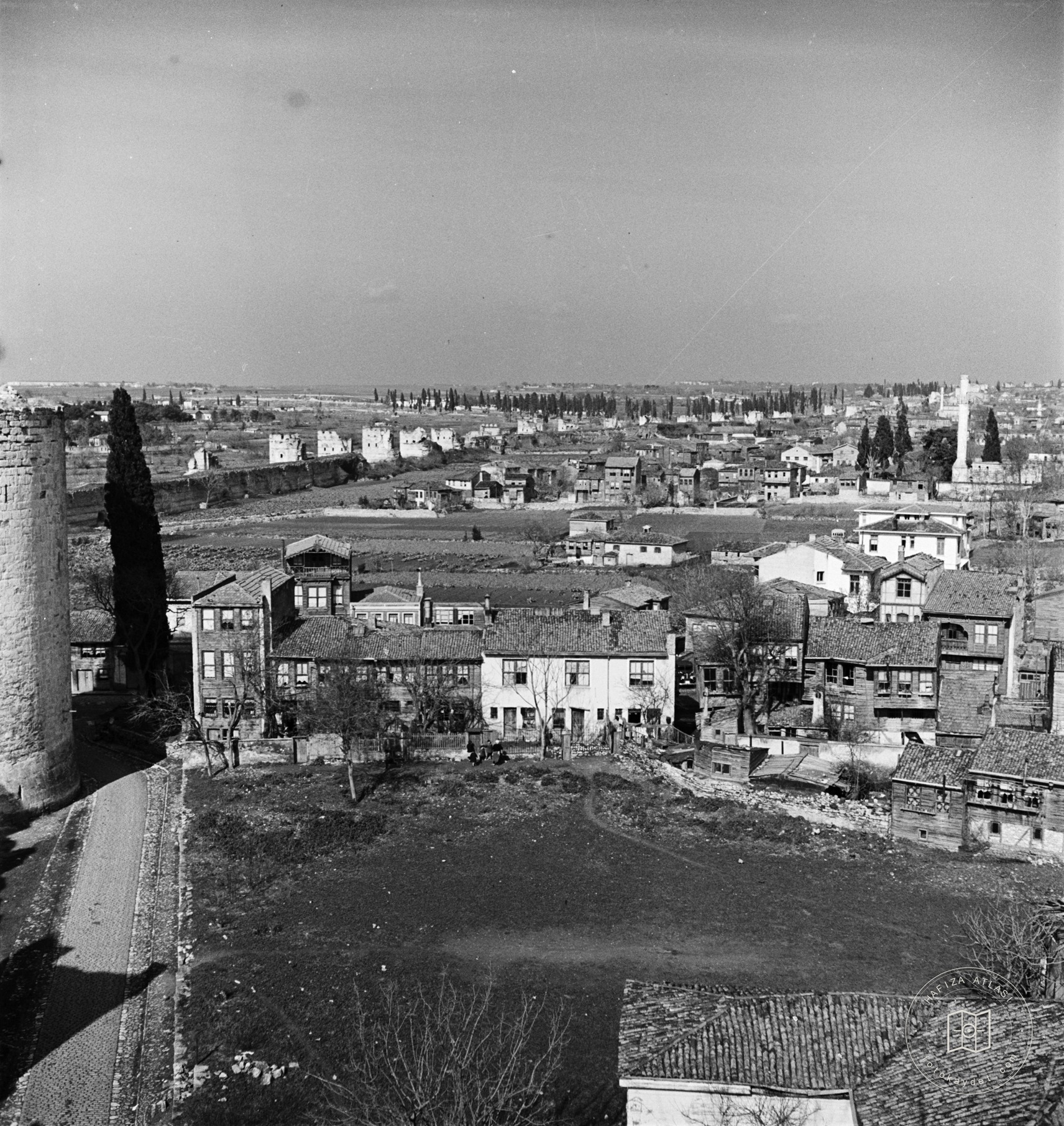 Yedikule Hisarı’ndan Yedikule, Surlar, Bostanlar