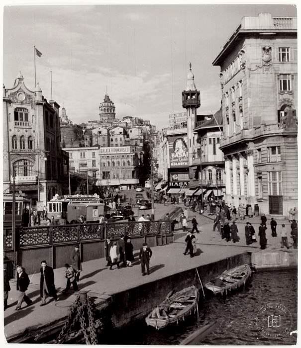 Bridge Üzerindeki İskeleden Karaköy’e Bakış