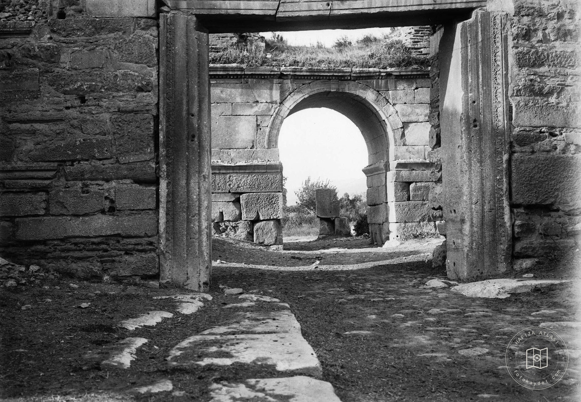 İznik Yenişehir Door