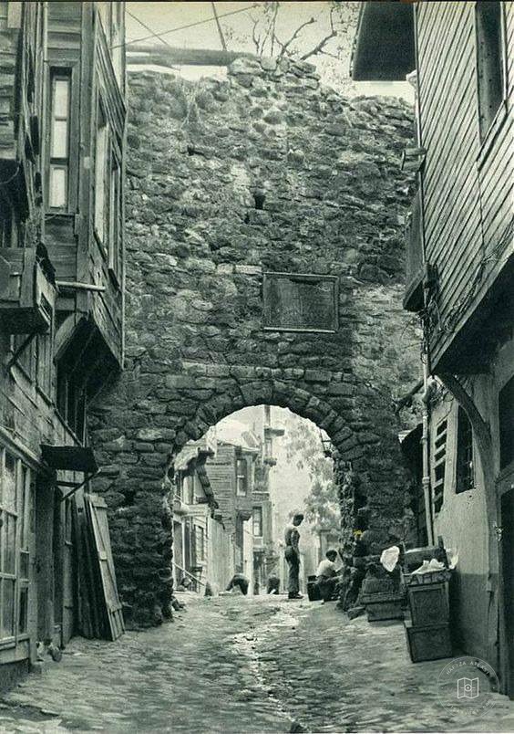Harup Door