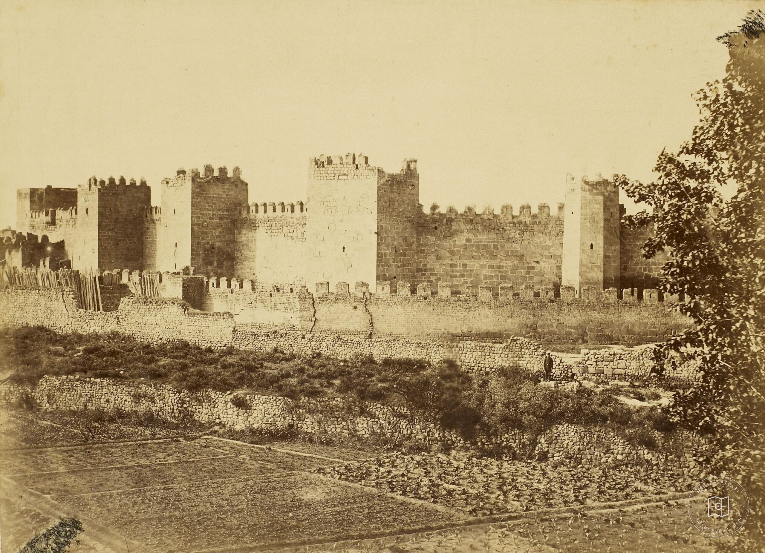 Kayseri Castle Surler