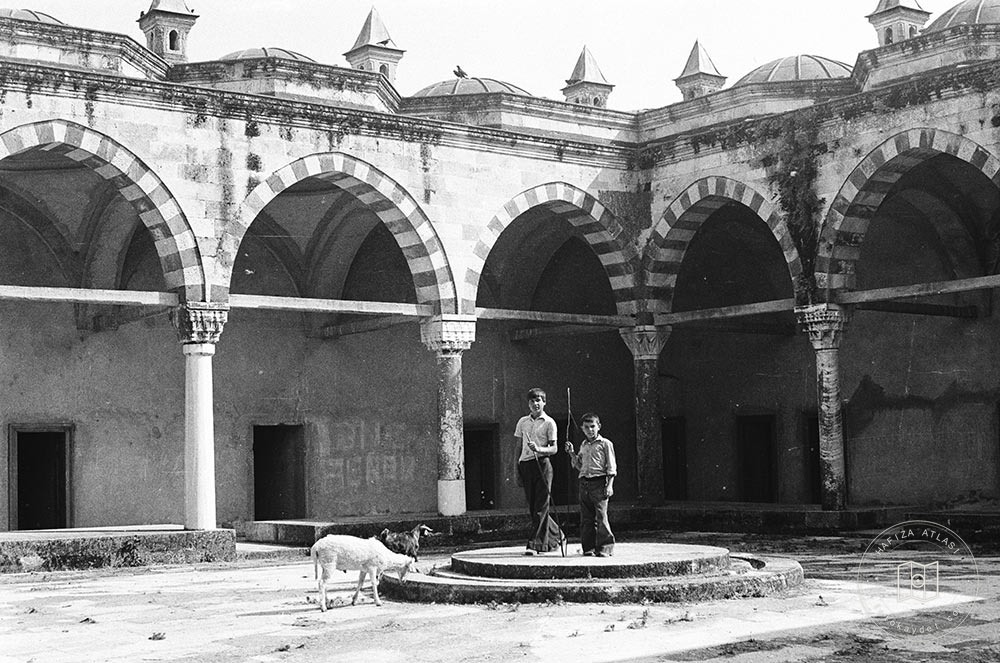 Edirne II. Bayezid Ashliyesi Hunting