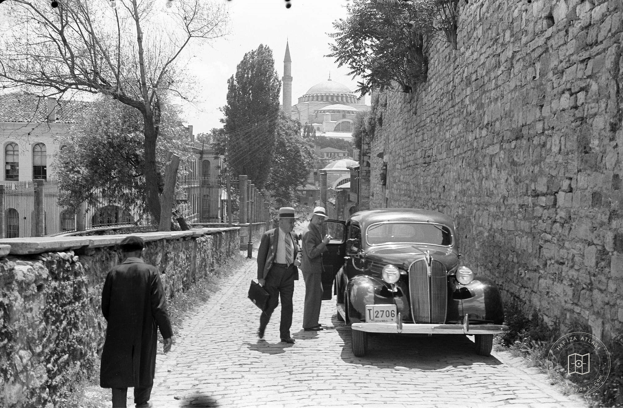Hükümet Konağı Caddesi’nden Ayasofya