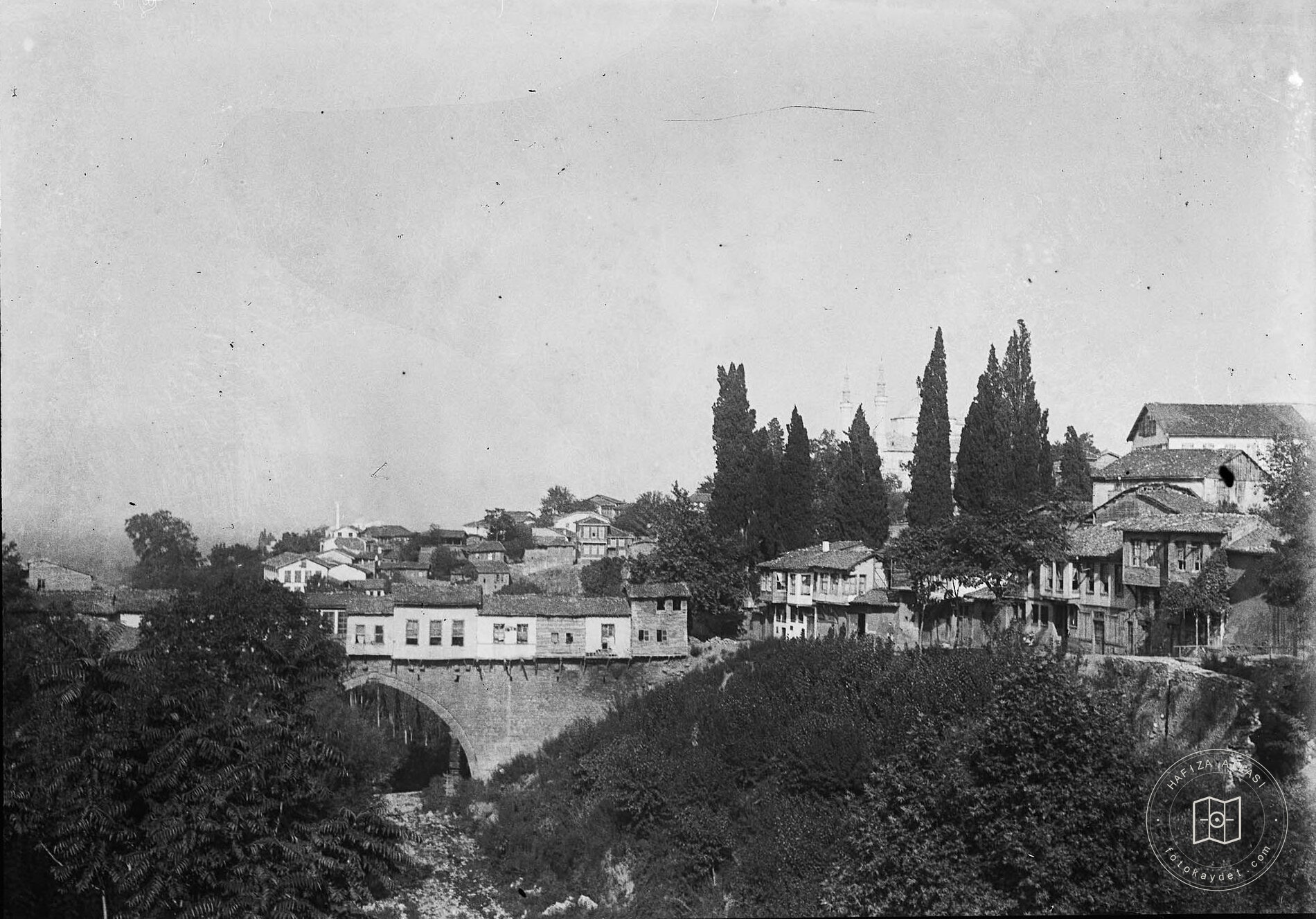 Irgandı Bridge and Environment