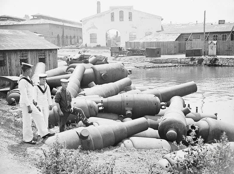 Mosque gold shipyard in the occupational years