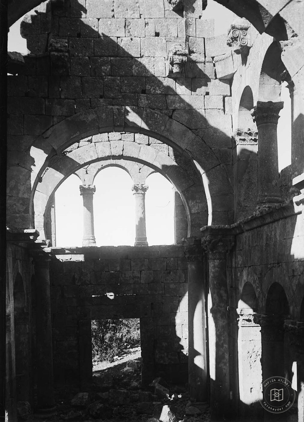 Alahan Manastırı Doğu Kilisesi Nefinden Görünüm