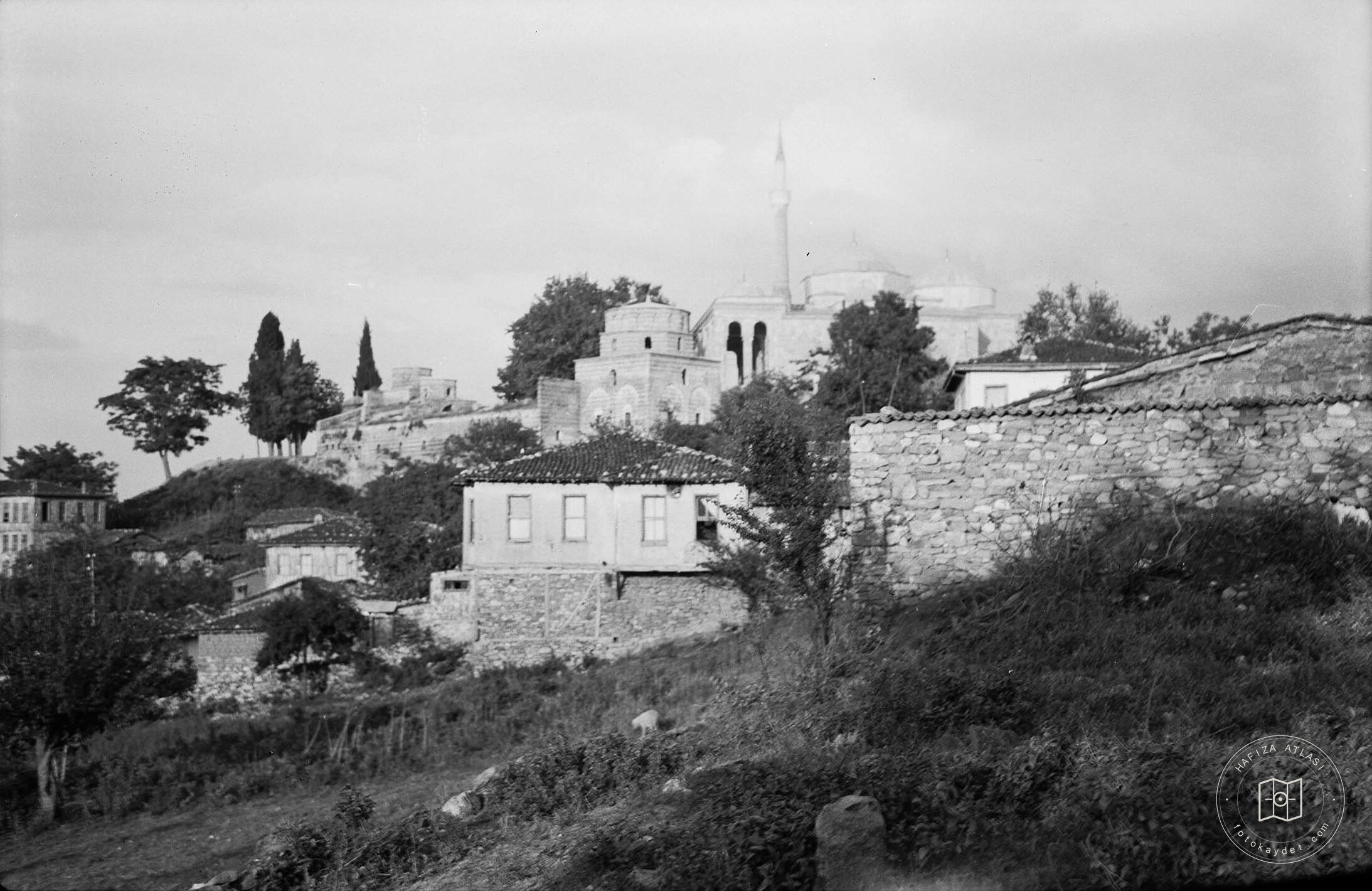 Yıldırım Bayezid Ashliye, Medrese and Mosque