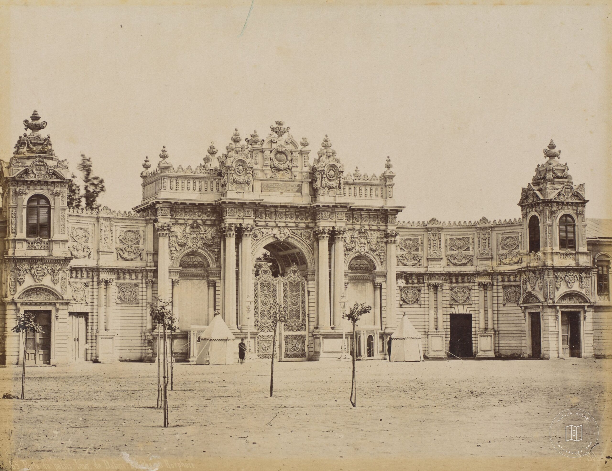 Dolmabahçe Palace Saltanate Gate