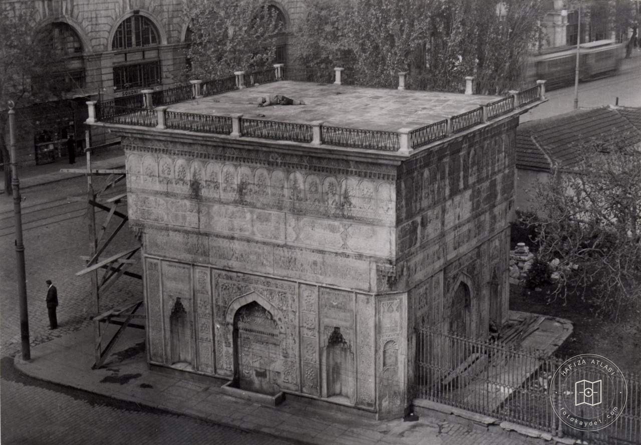 Tophane Square Fountain