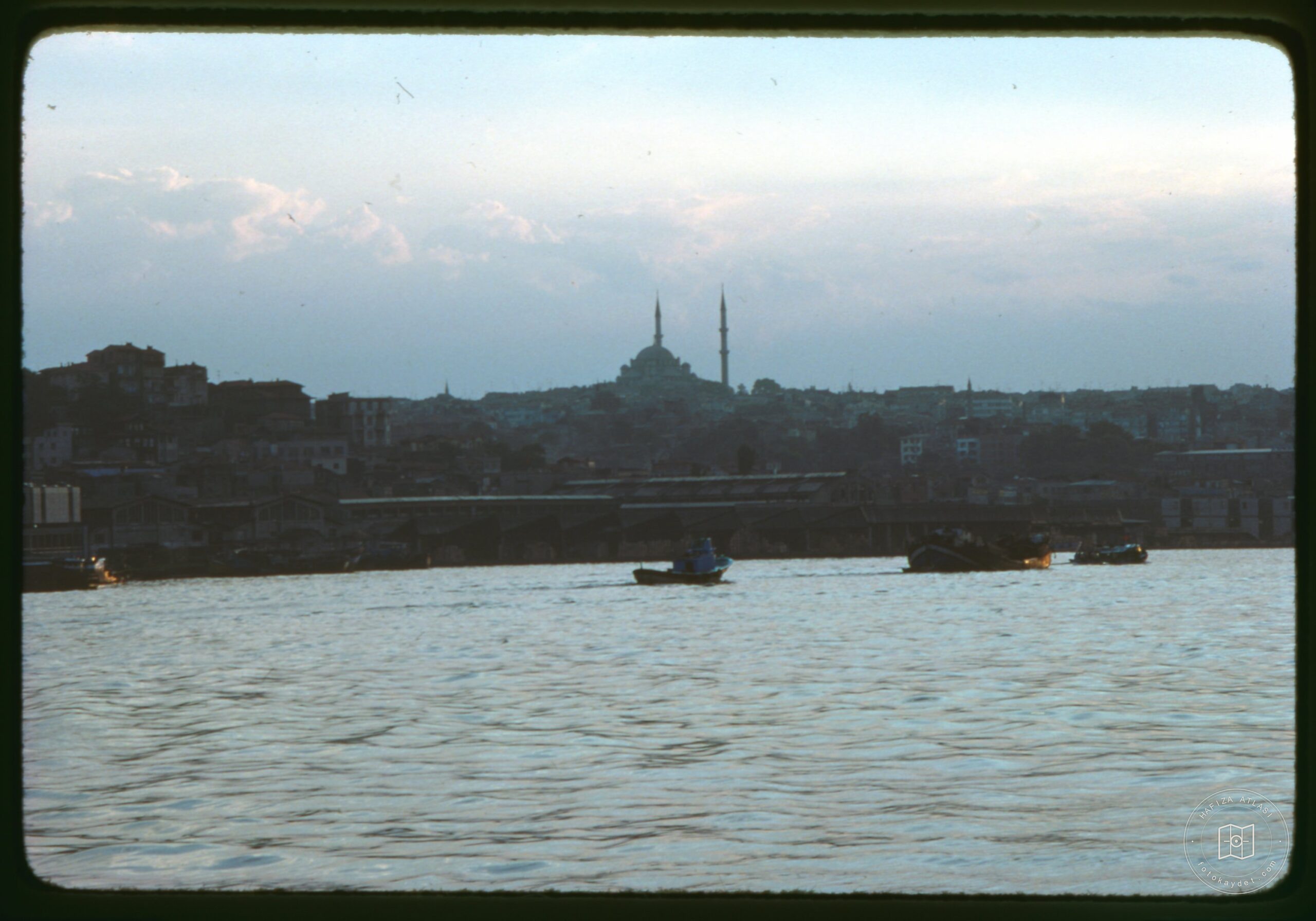 Galata Köprüsü’nden Fatih Camii’ne Bakış