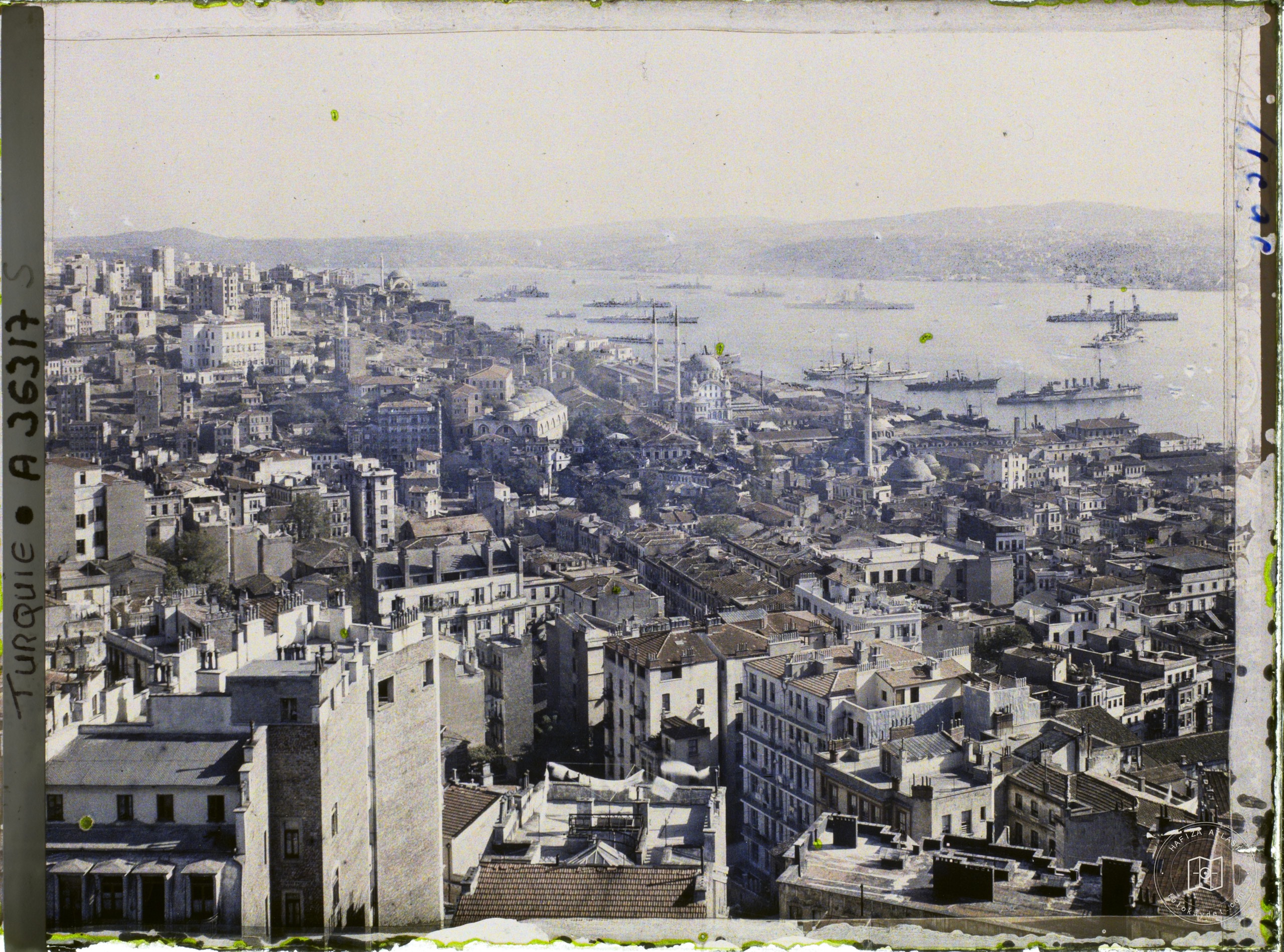 Galata Kulesi’nden Boğaziçi’ne Bakış