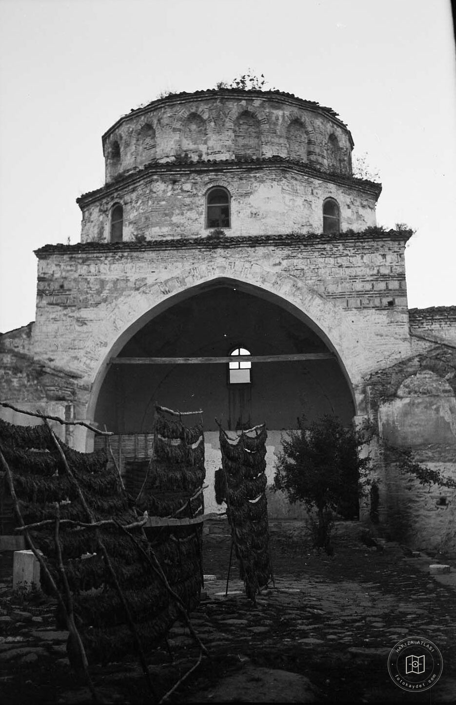 Yıldırım Bayezid Medresesi Avlus View
