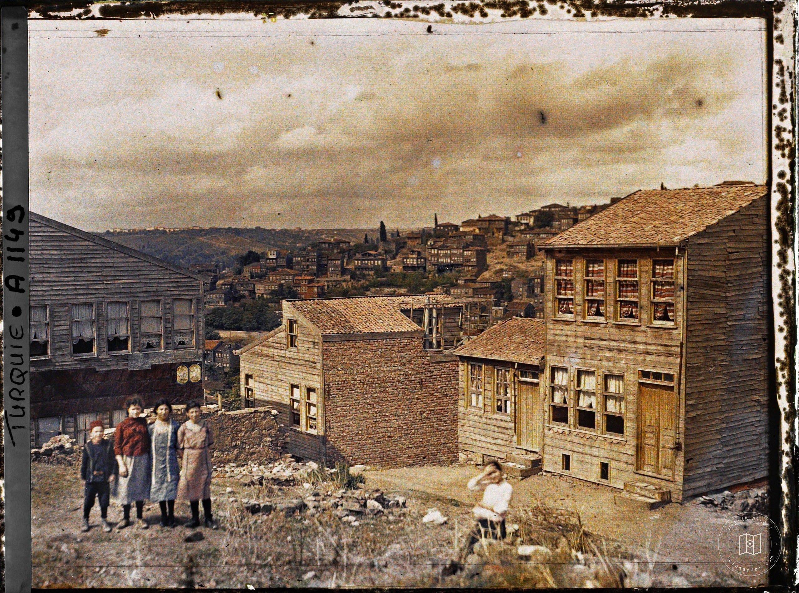 Şatafatlı Sokak Civarından Hasköy Görünümü