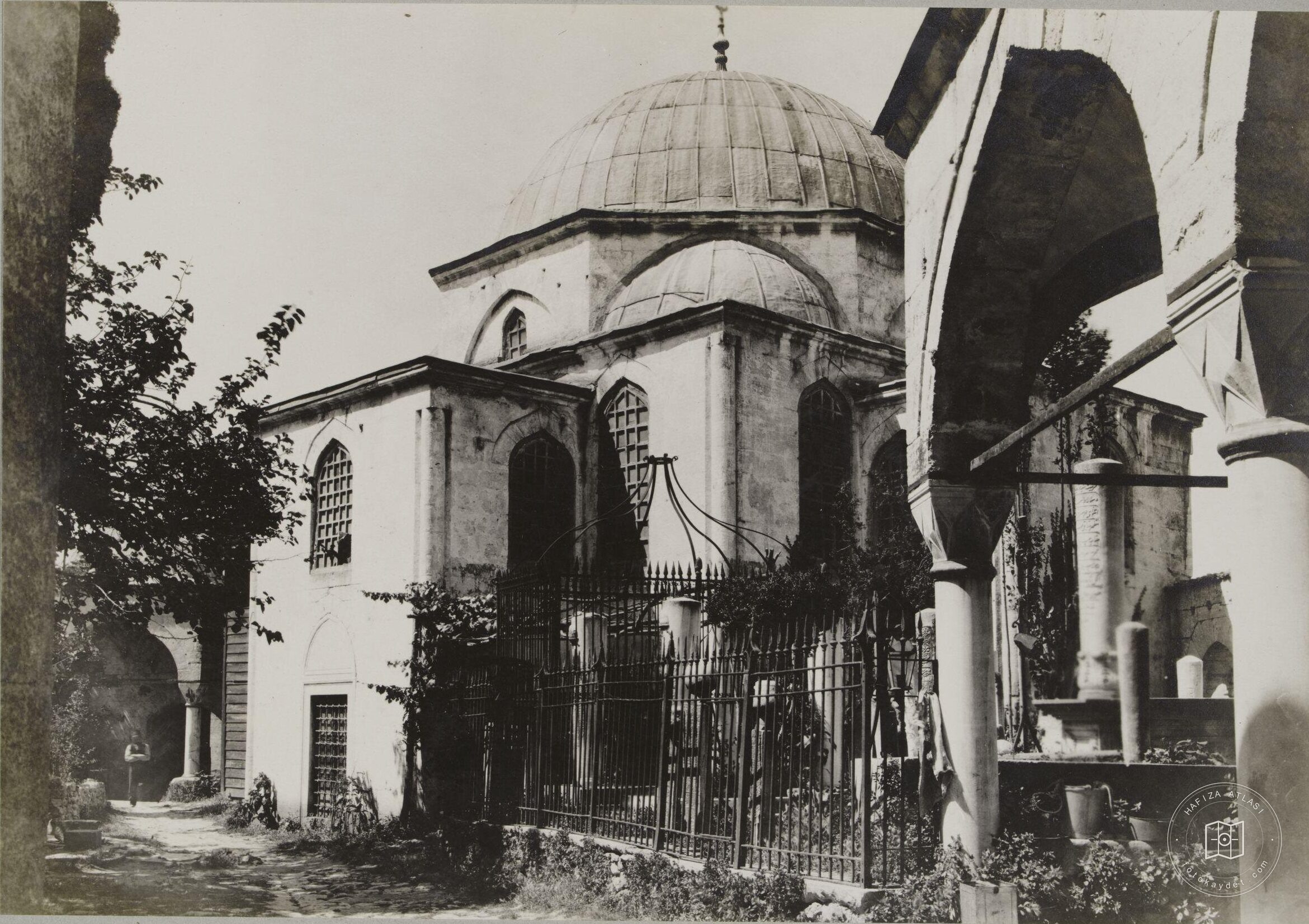 Bayram Paşa Türbesi