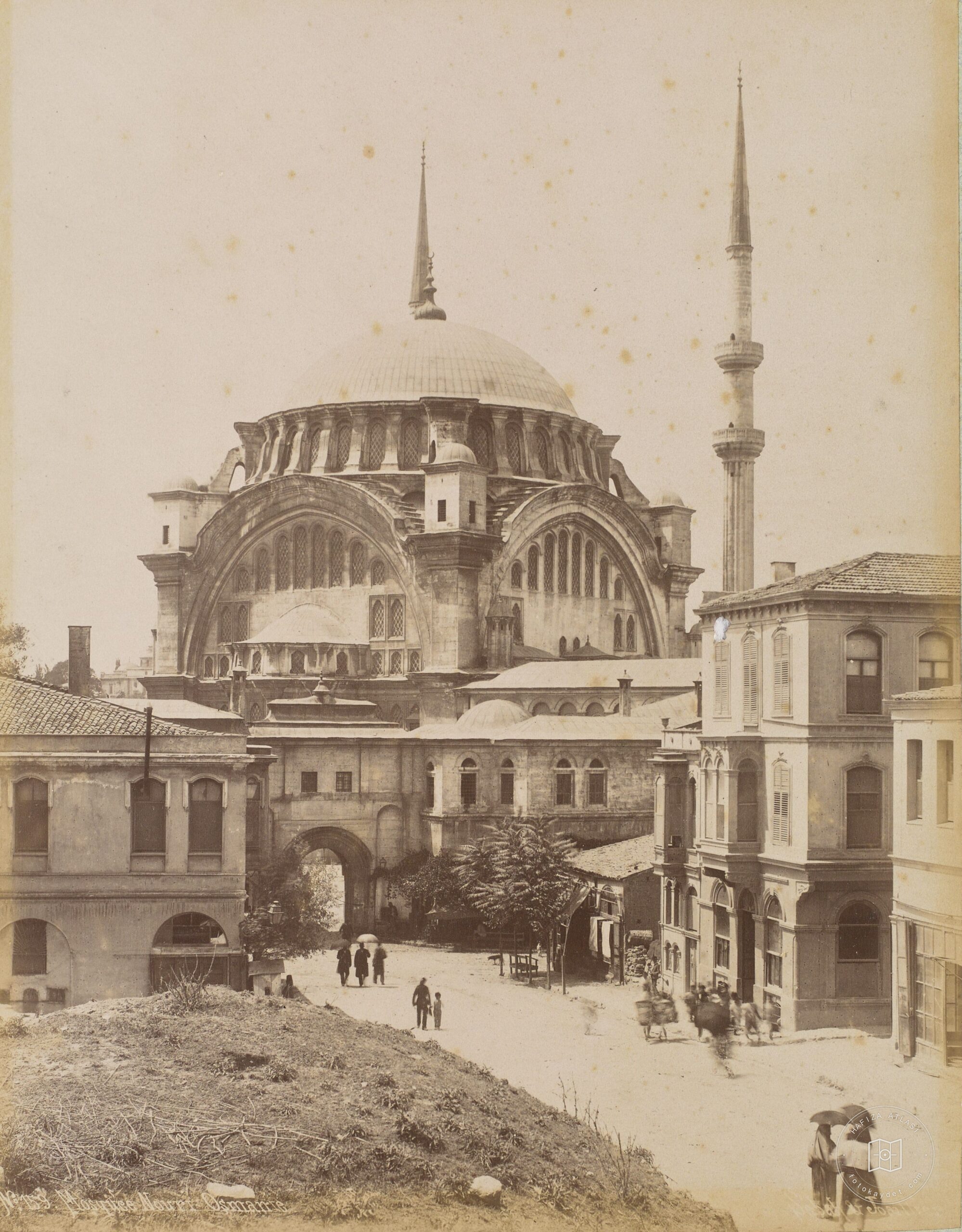 Nuruosmaniye Mosque