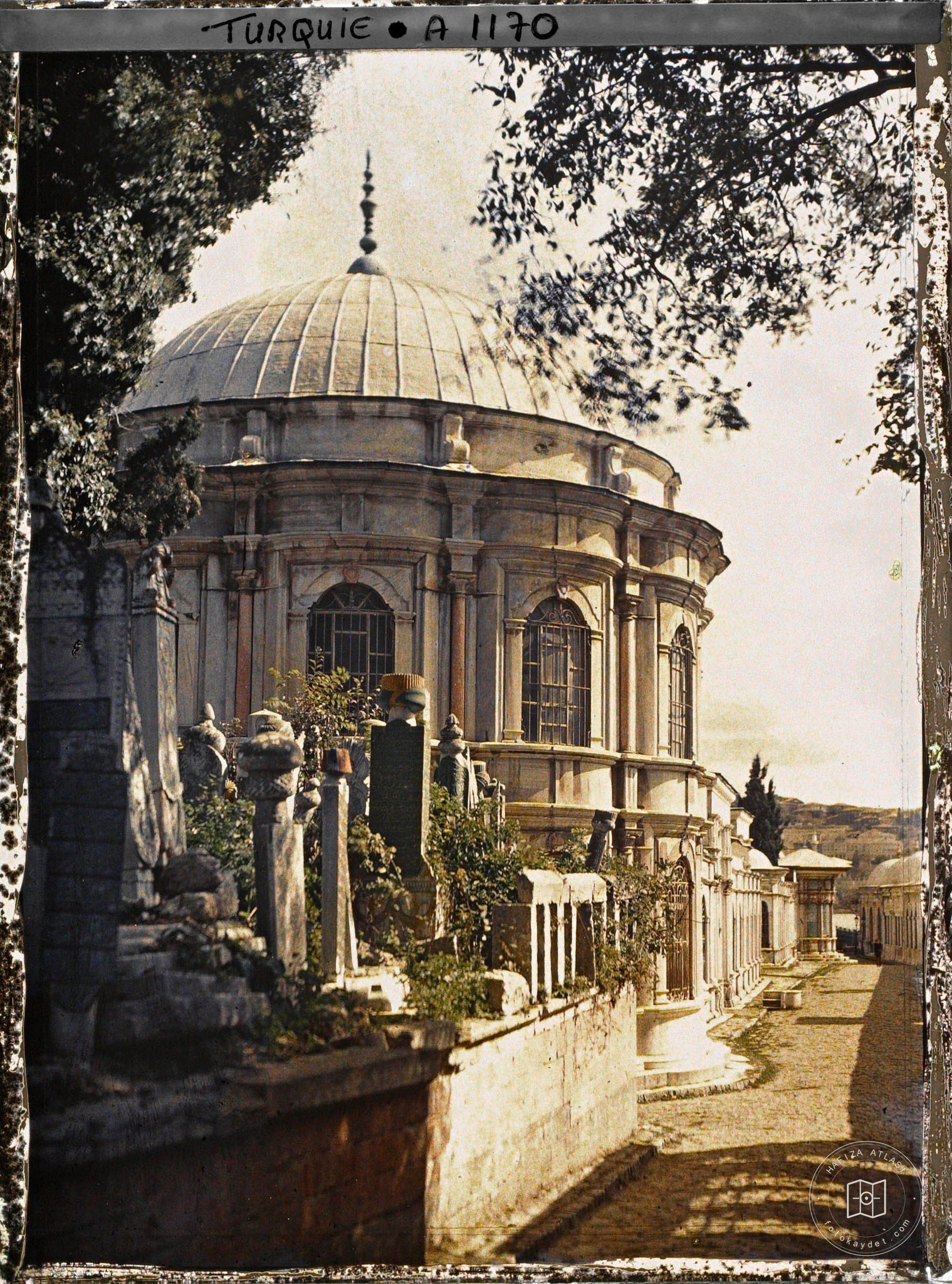 Mihrişah Valide Tomb and Cülus Road