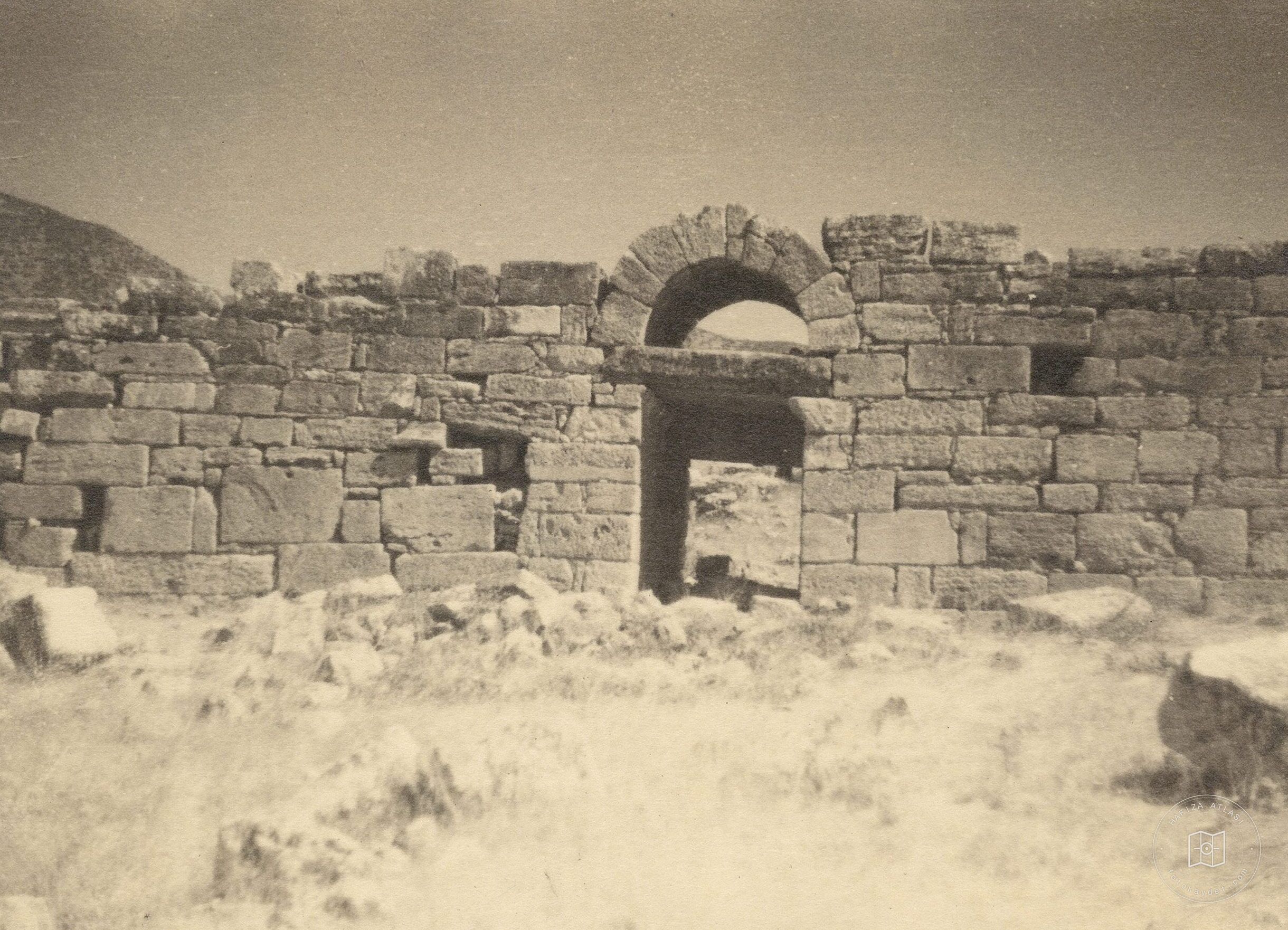 Hierapolis Kemerli Kapı ve Duvarlar