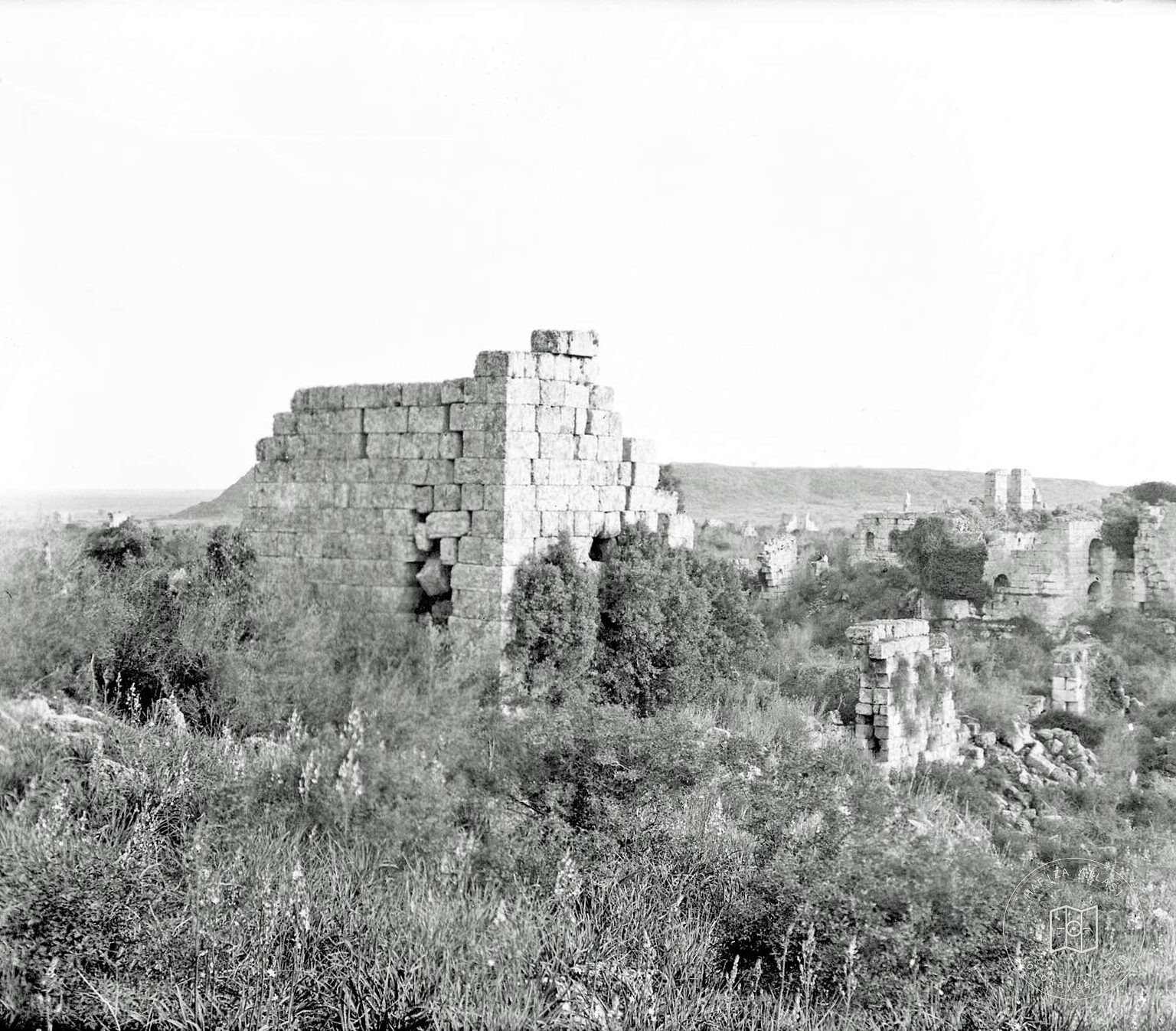 Southeastern view from Perge Akropolis