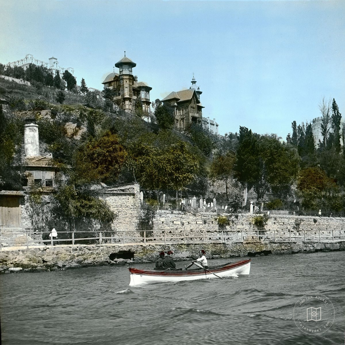 Kayalar Mescidi ve Aşiyan Köşkleri