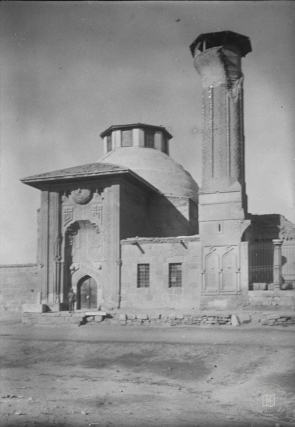 İnce Minareli Medrese