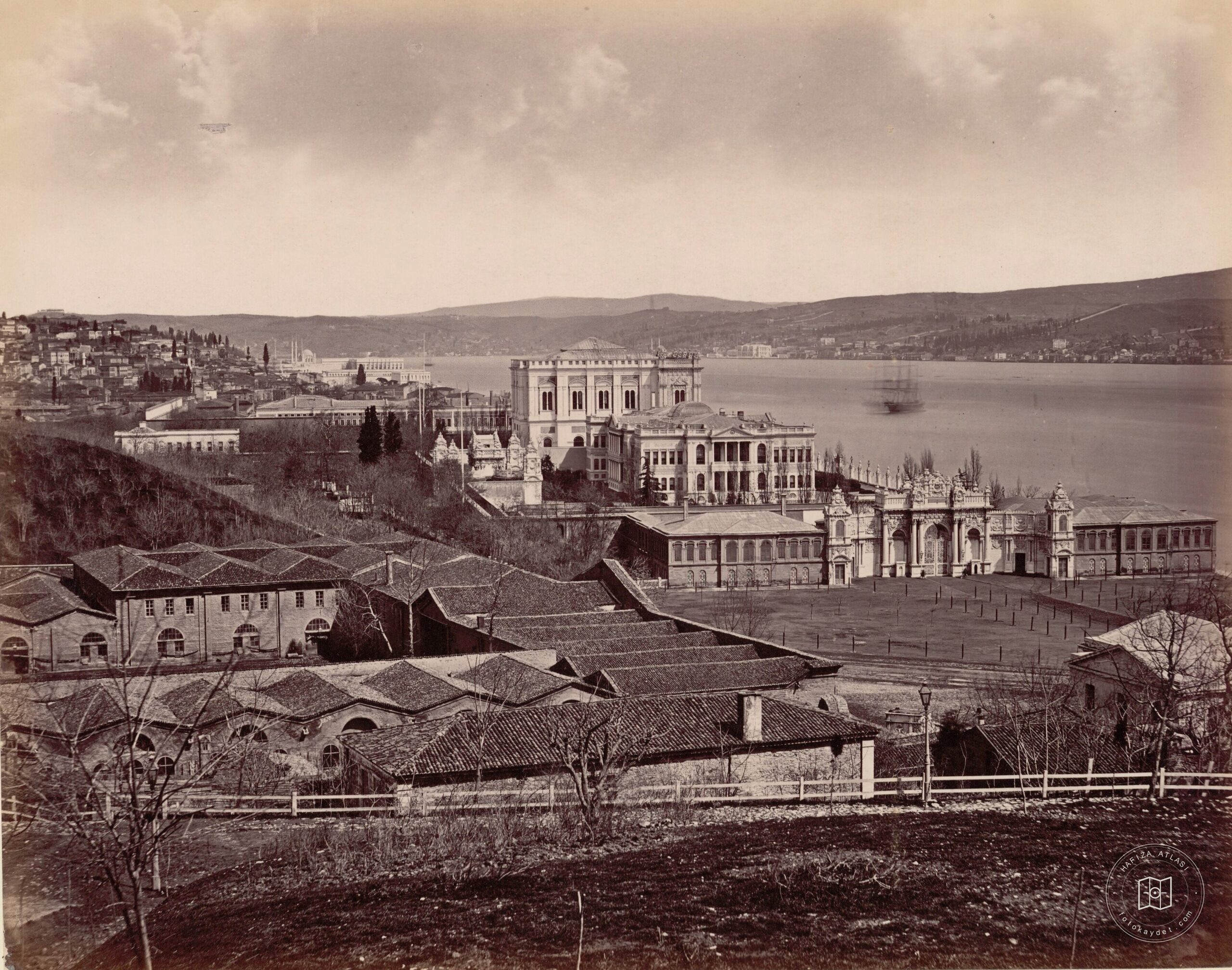 Has Ahırlar ve Dolmabahçe Palace