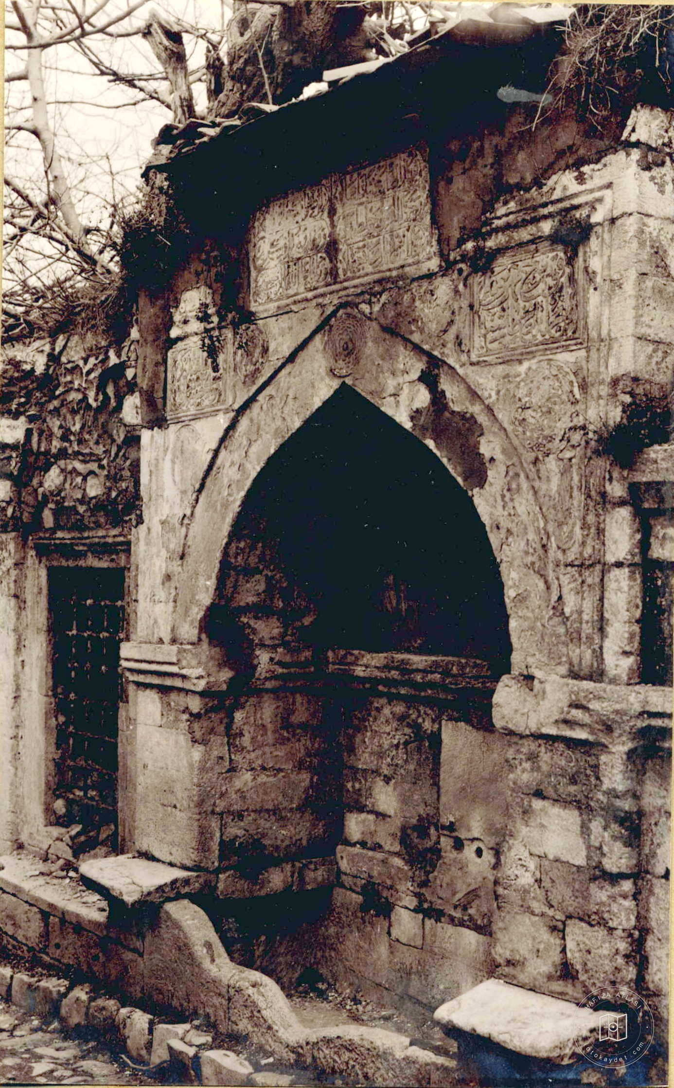 Aşık Paşazade Çeşmesi