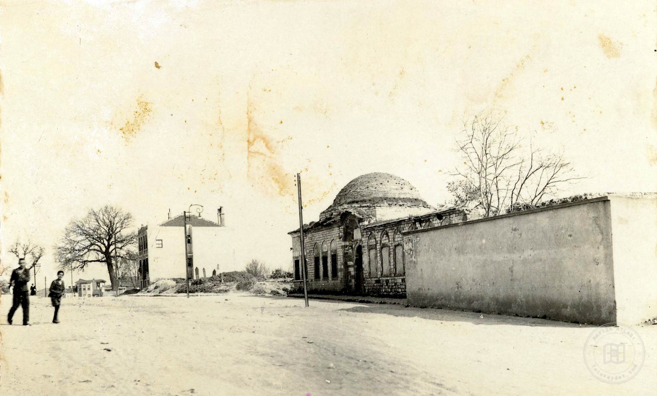 Benlizade Ahmet Reşid Efendi Türbesi
