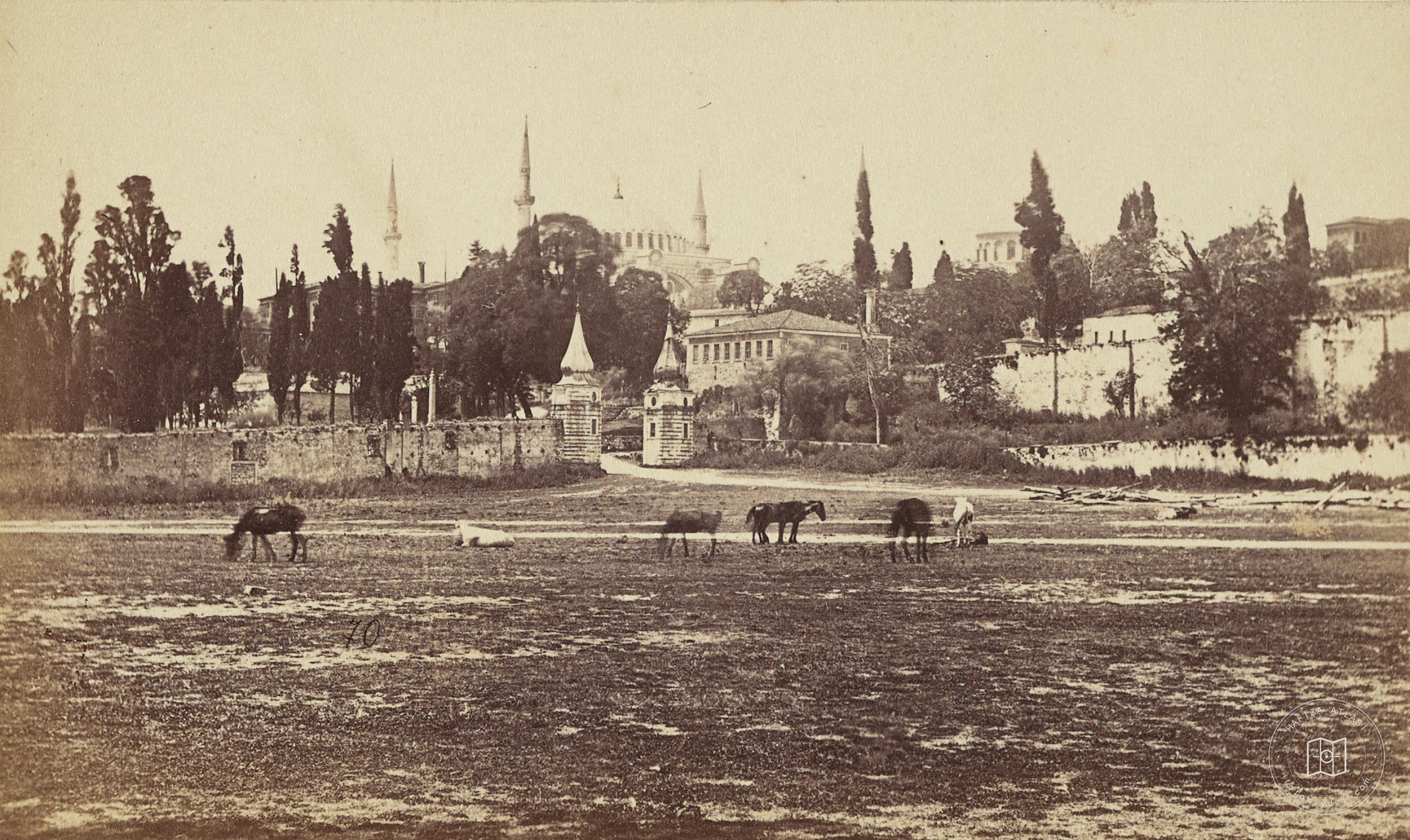 Topkapı Sarayı Cephane Meydanı