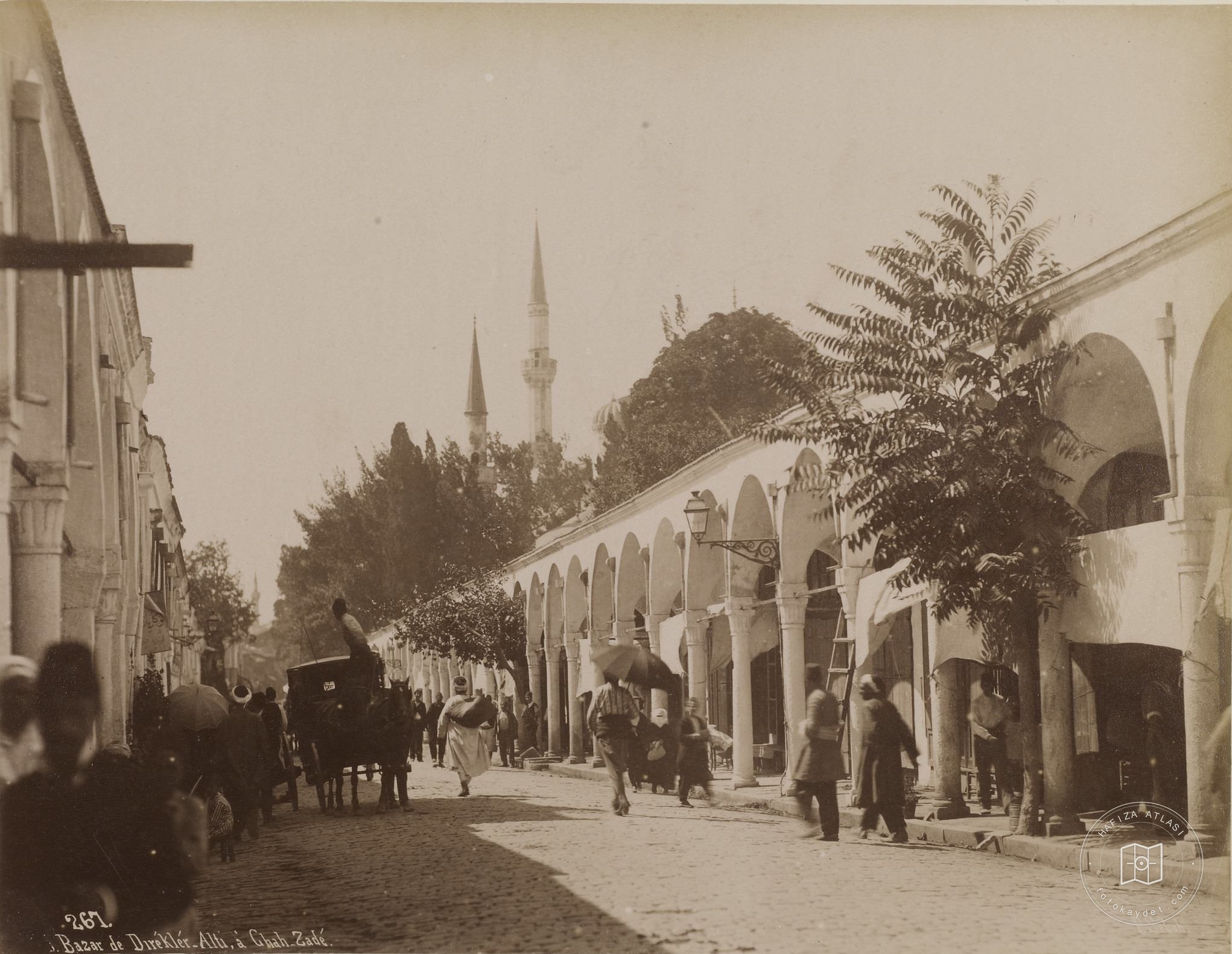 Cross-border and Şehzade Mosque Minarets