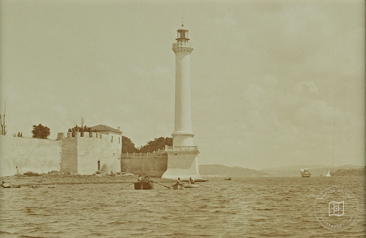 Ahırkapı Flashlight