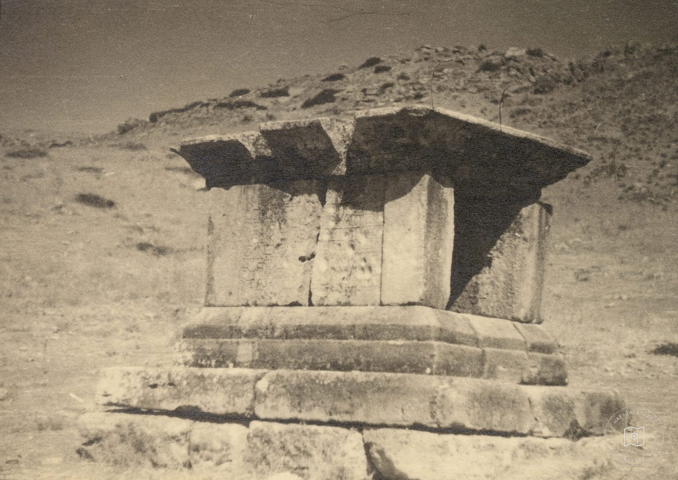 Hierapolis Nekropolü’nde Bir Mezar