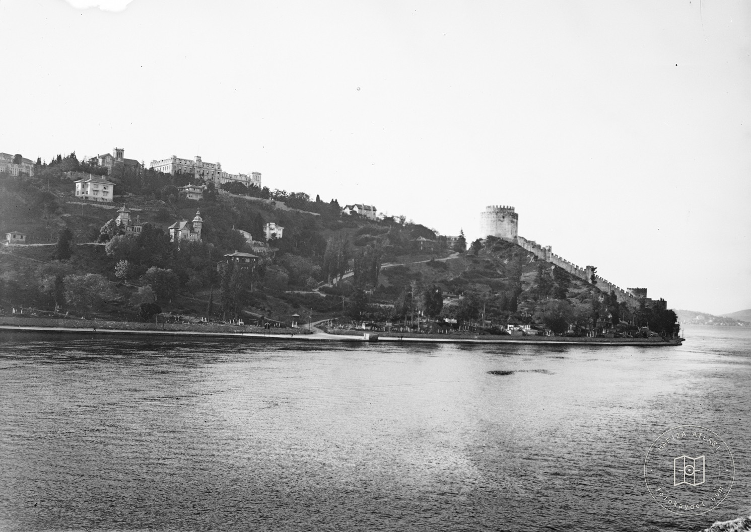 Bosphorus’nden Aşiyan and Rumeli Hisarı