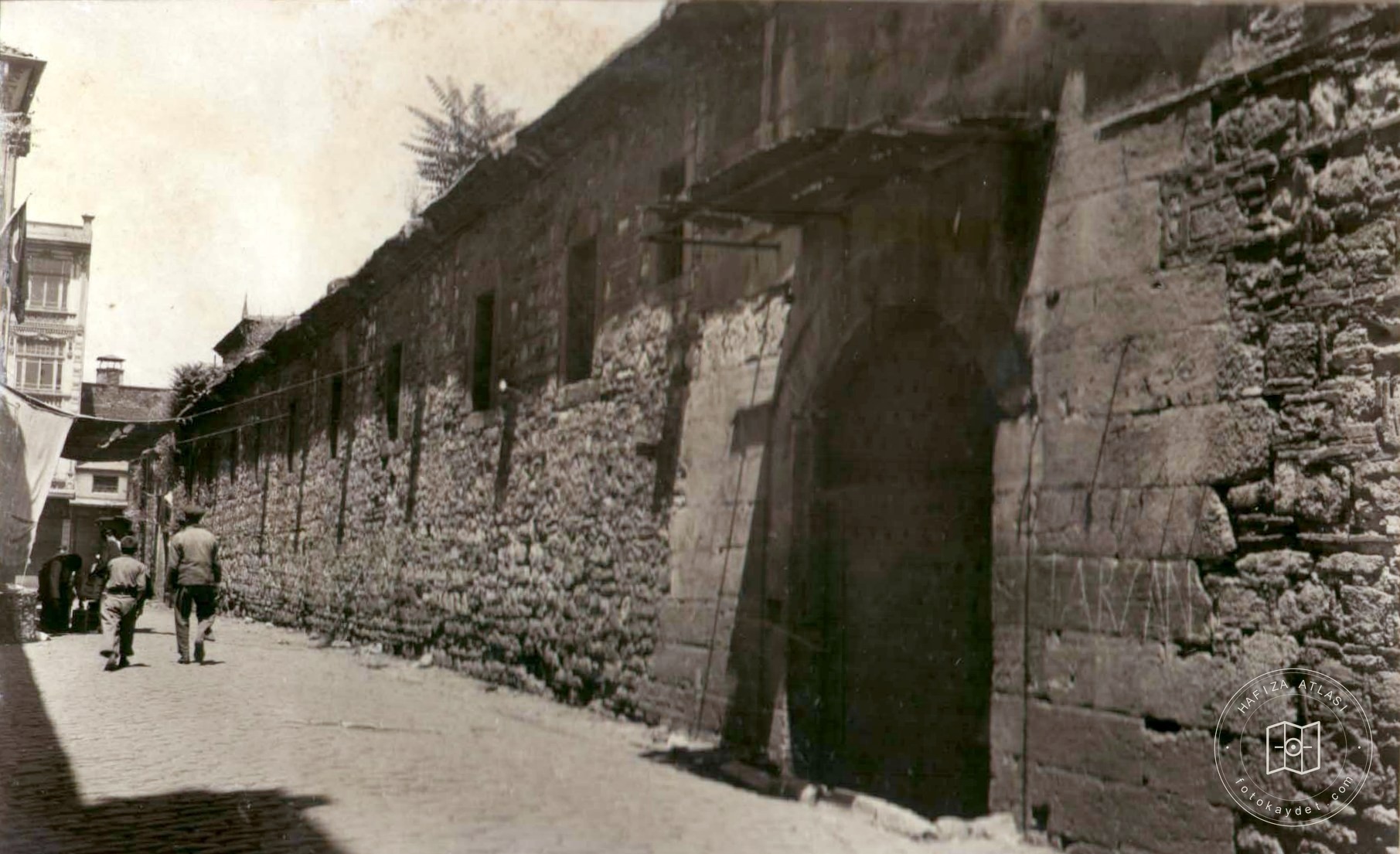 Mısır Çarşısı Çiçek Pazarı Kapısı