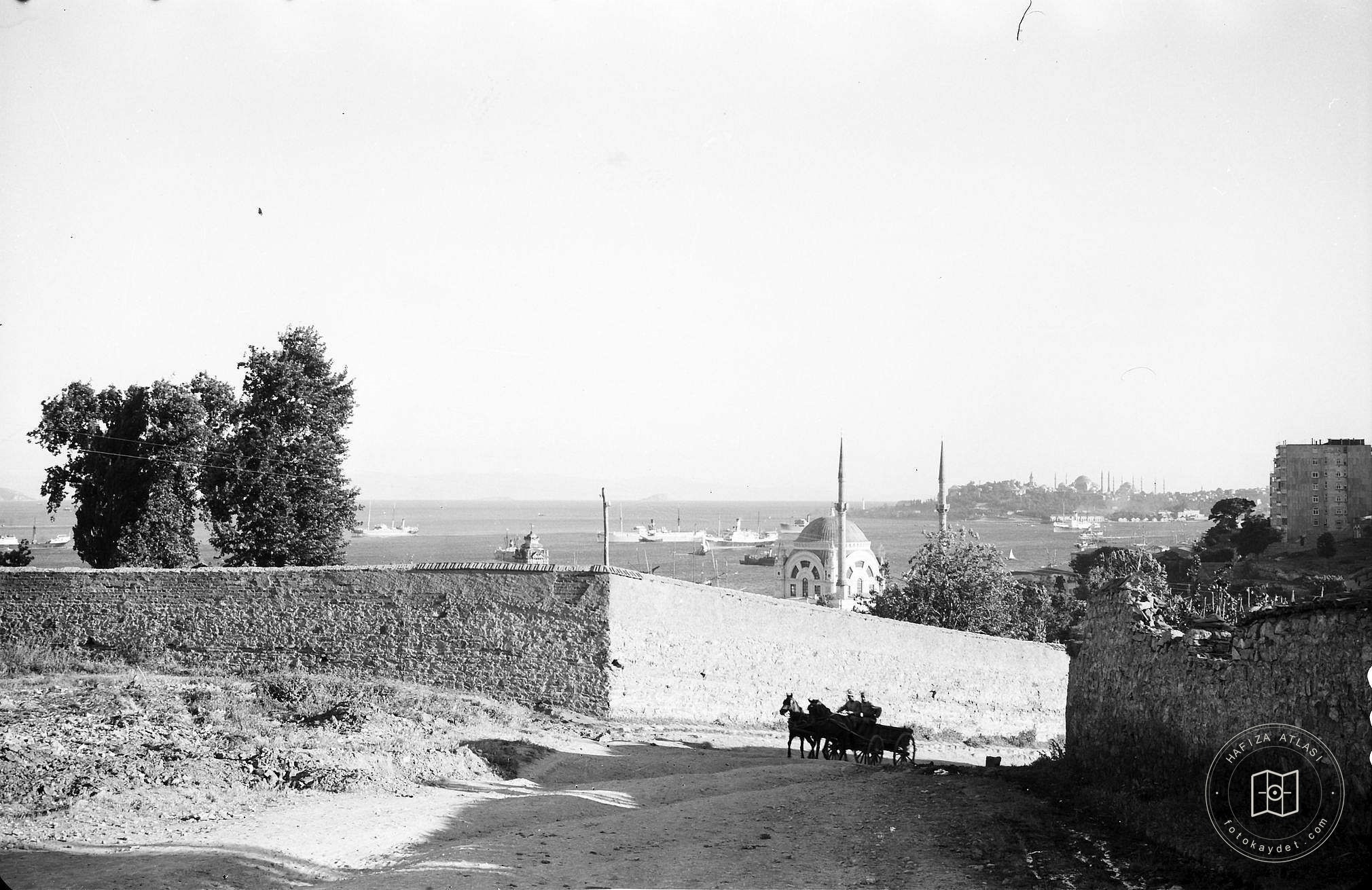 Dolmabahçe Camii