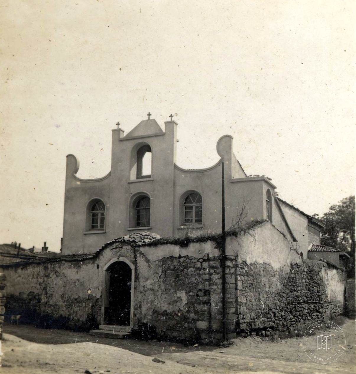 Surp Tateos Partoğomeos Armenian Church