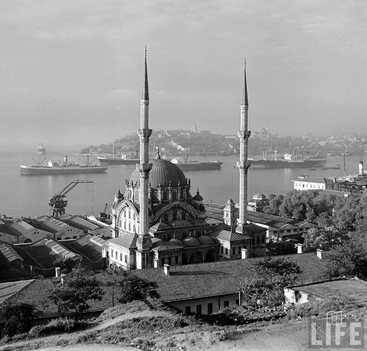 Landscape from Tophane; Nusretiye Mosque