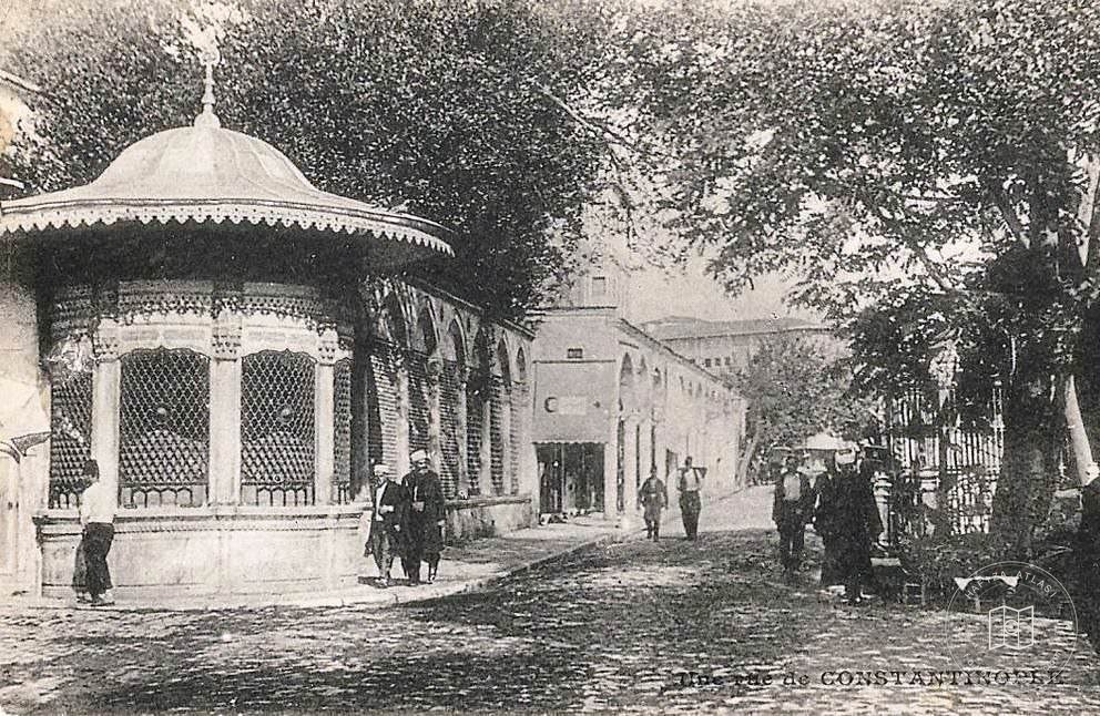 Damat İbrahim Pasha Sebili and Intermediation